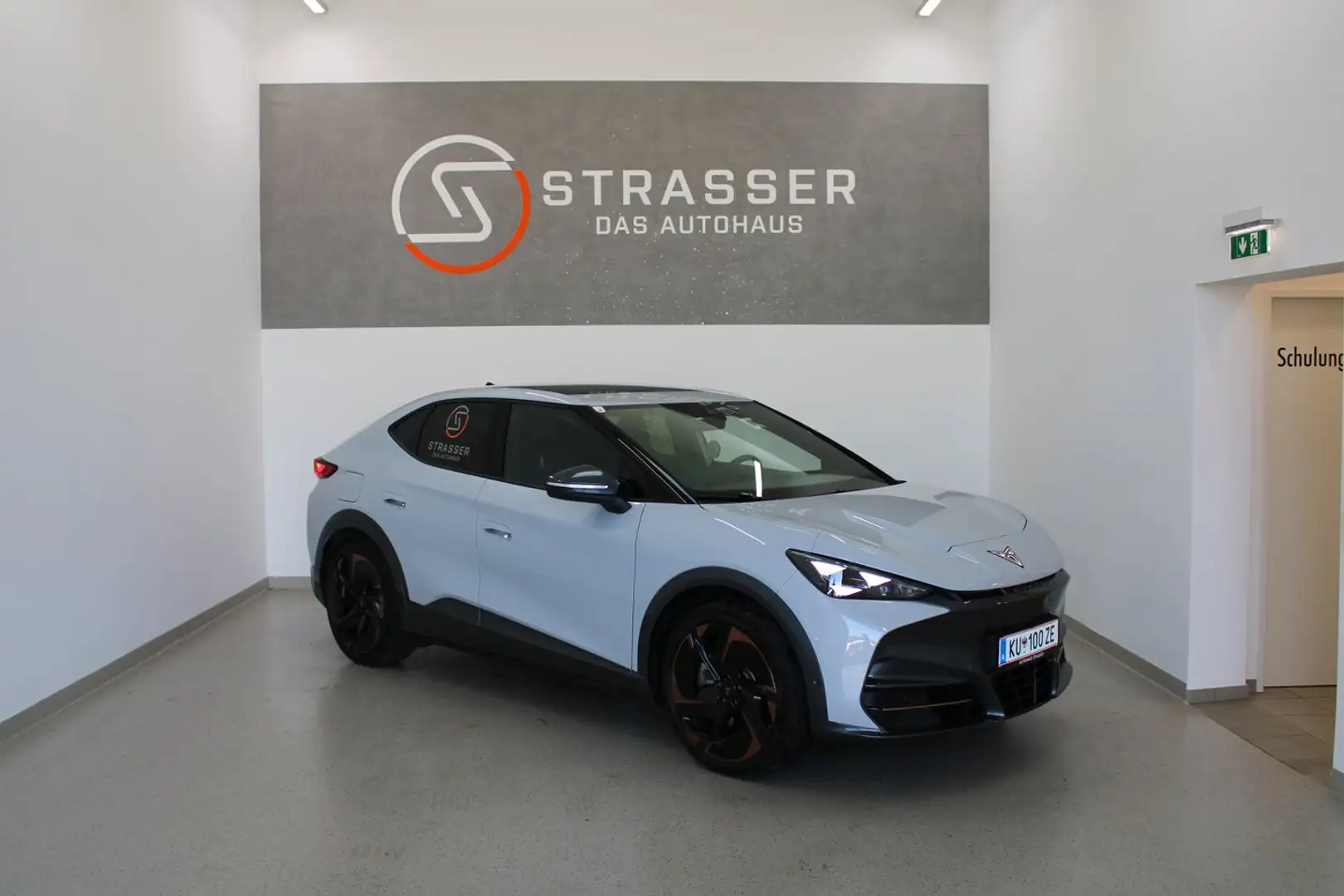 CUPRA Tavascan VZ Adrenaline 4Drive250kW/340PS Silber - 1