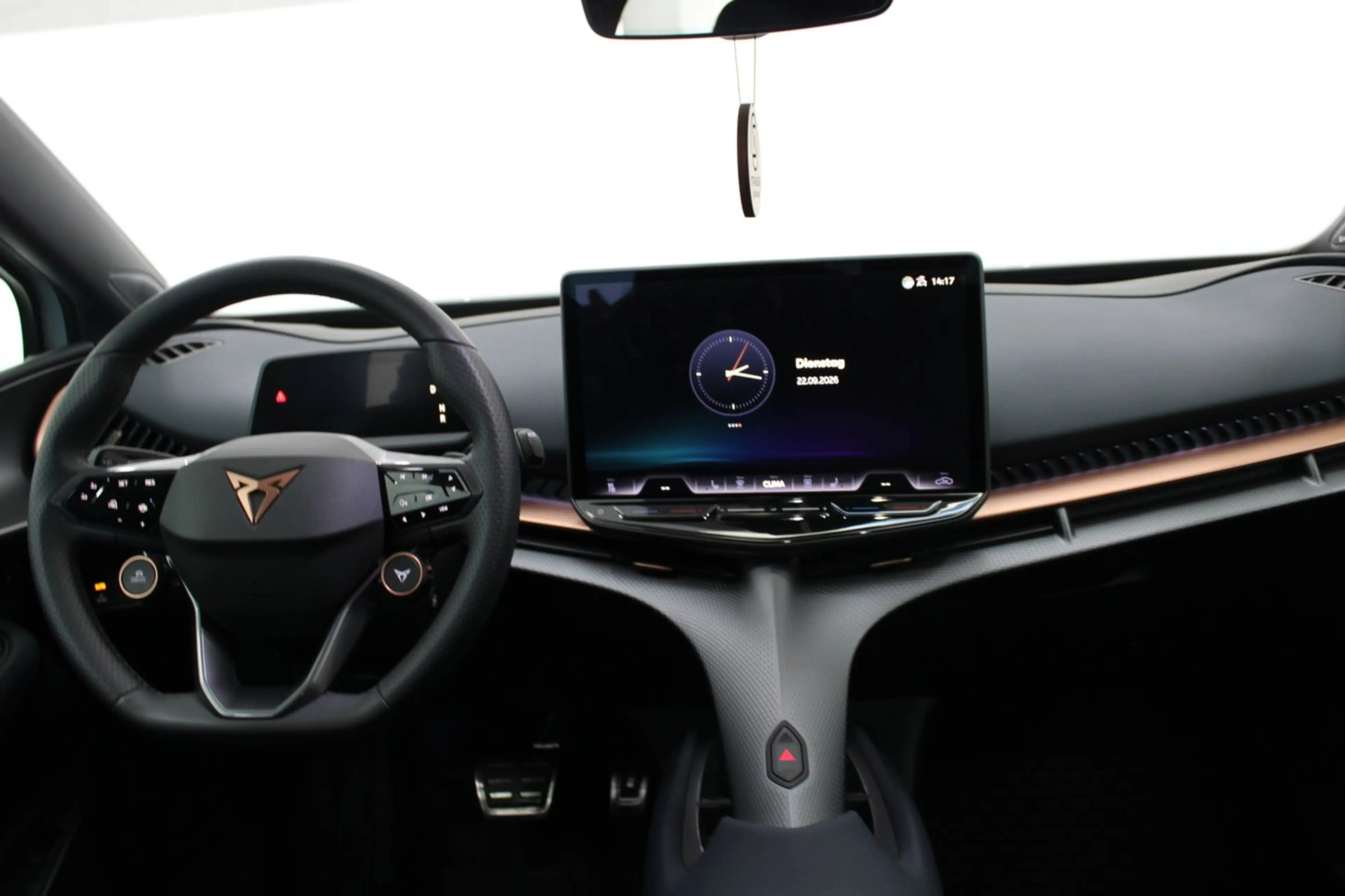 CUPRA Tavascan VZ Adrenaline 4Drive250kW/340PS — photo 5