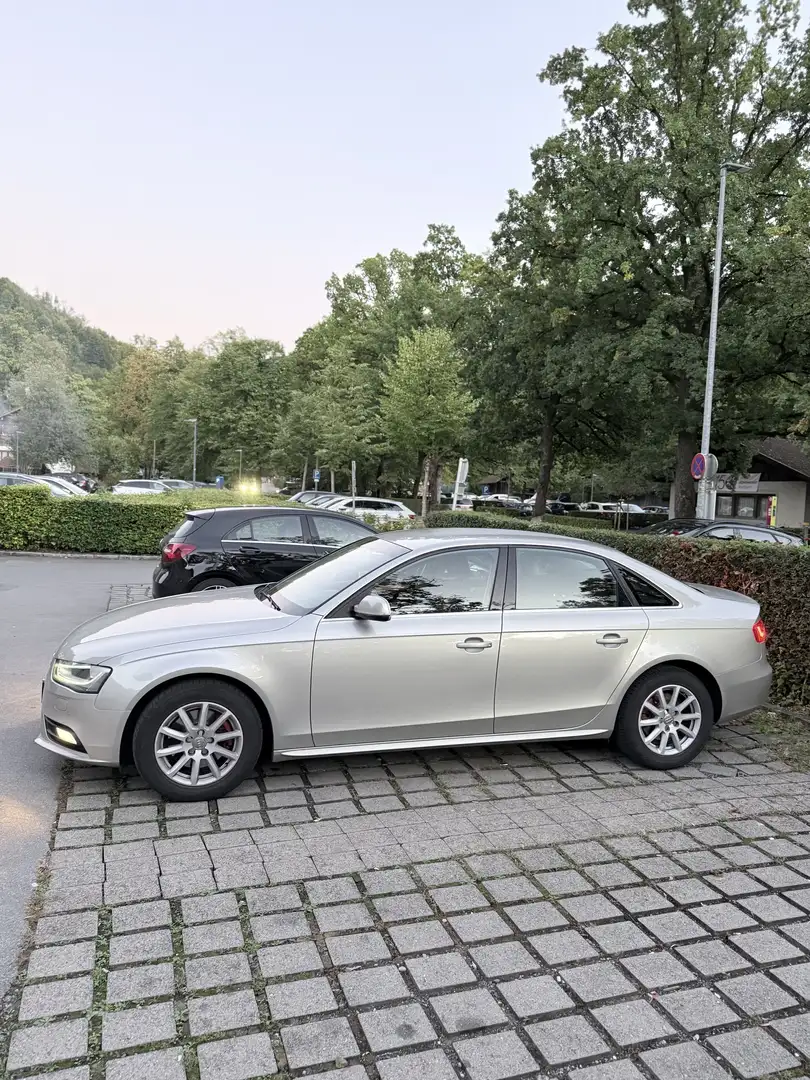 Audi A4 2,0 TDI quattro Sport DPF - 2