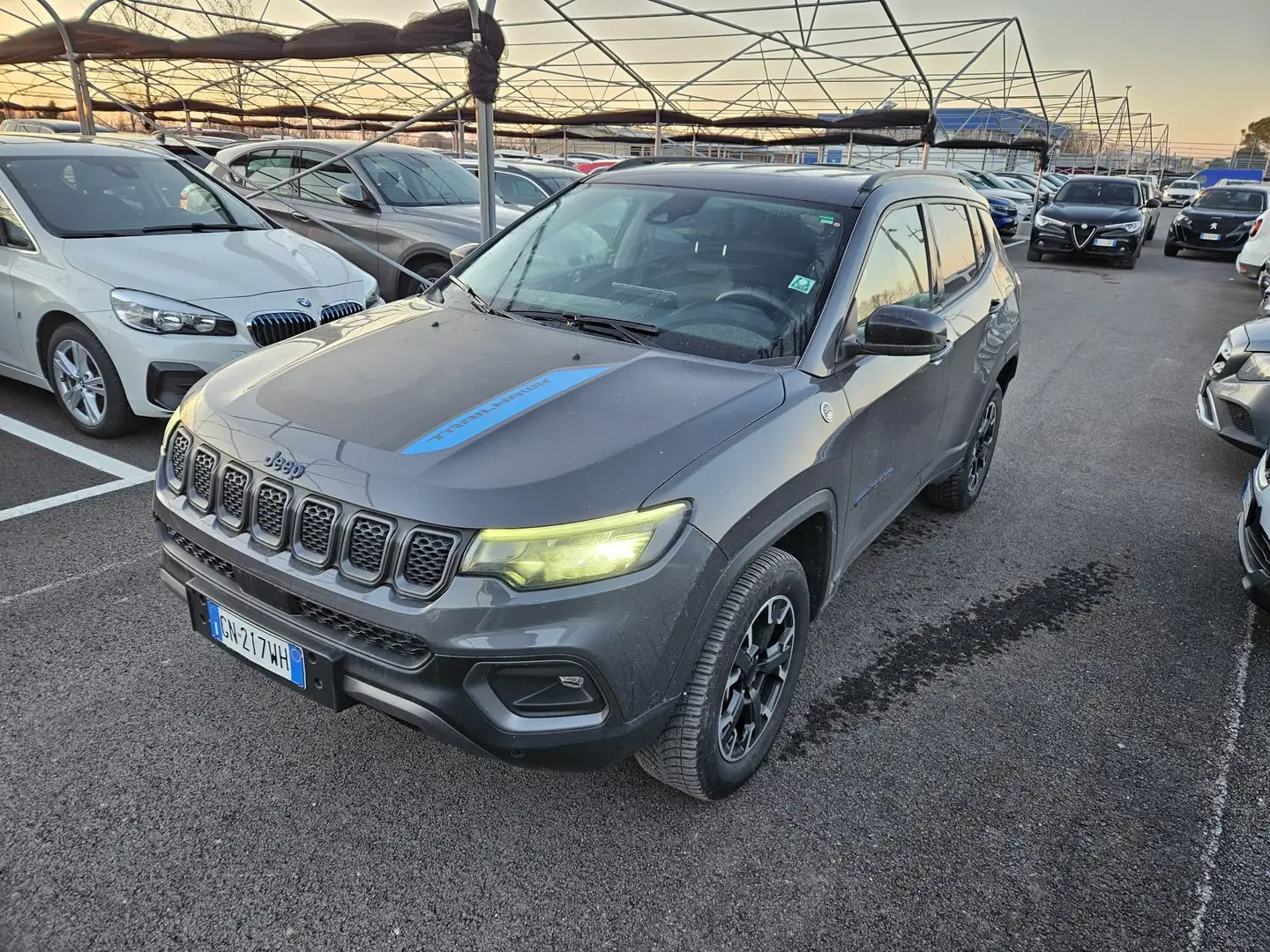 Jeep Compass 1.3 turbo t4 phev Trailhawk 4xe auto - GN217WH Gris - 2