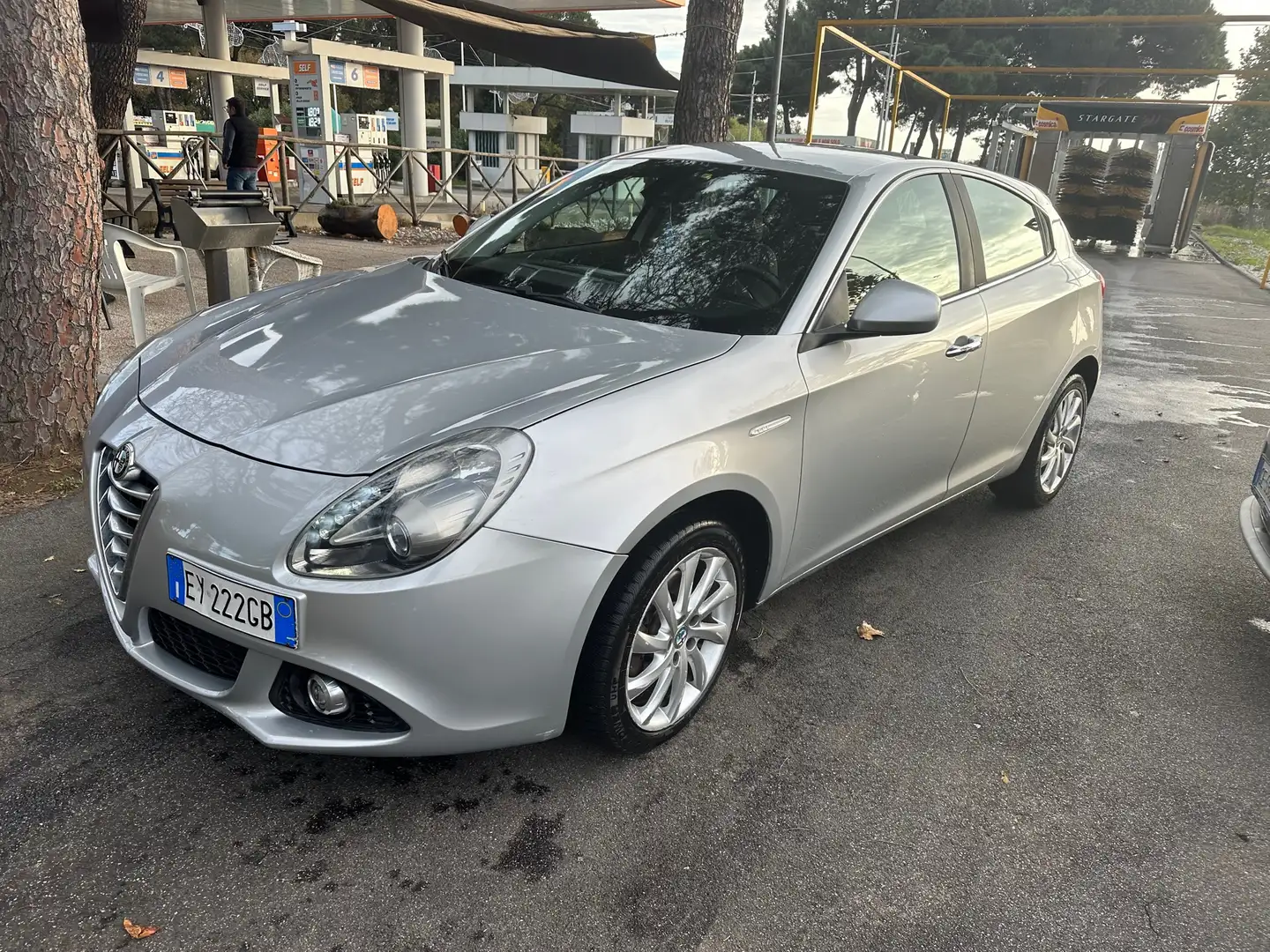 Alfa Romeo Giulietta 2.0 jtdm(2) Exclusive 170cv Gümüş rengi - 1