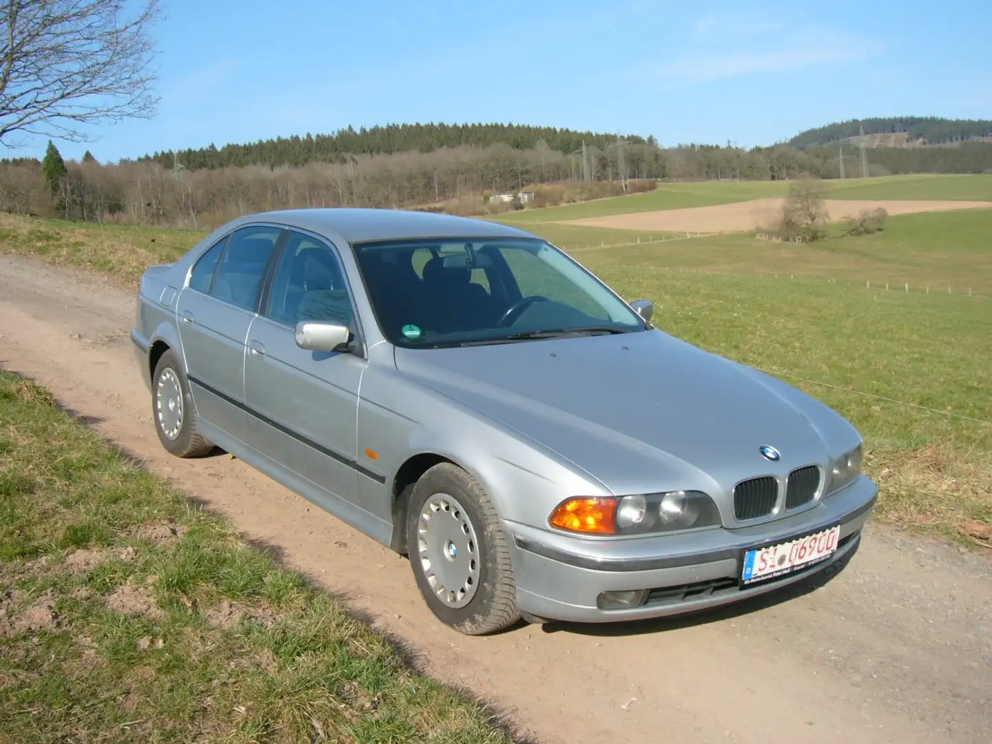 BMW 523 523i E39 - 147.500 KM - TÜV 2027 - Serviceheft srebrna - 2