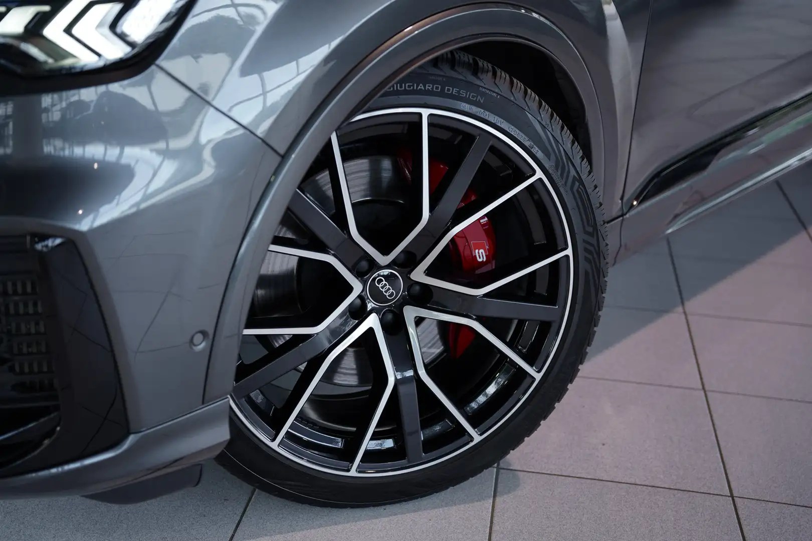 Audi SQ7 4.0 TFSI q. *2.H *22 *Schale *Pano *Massage Grau - 2