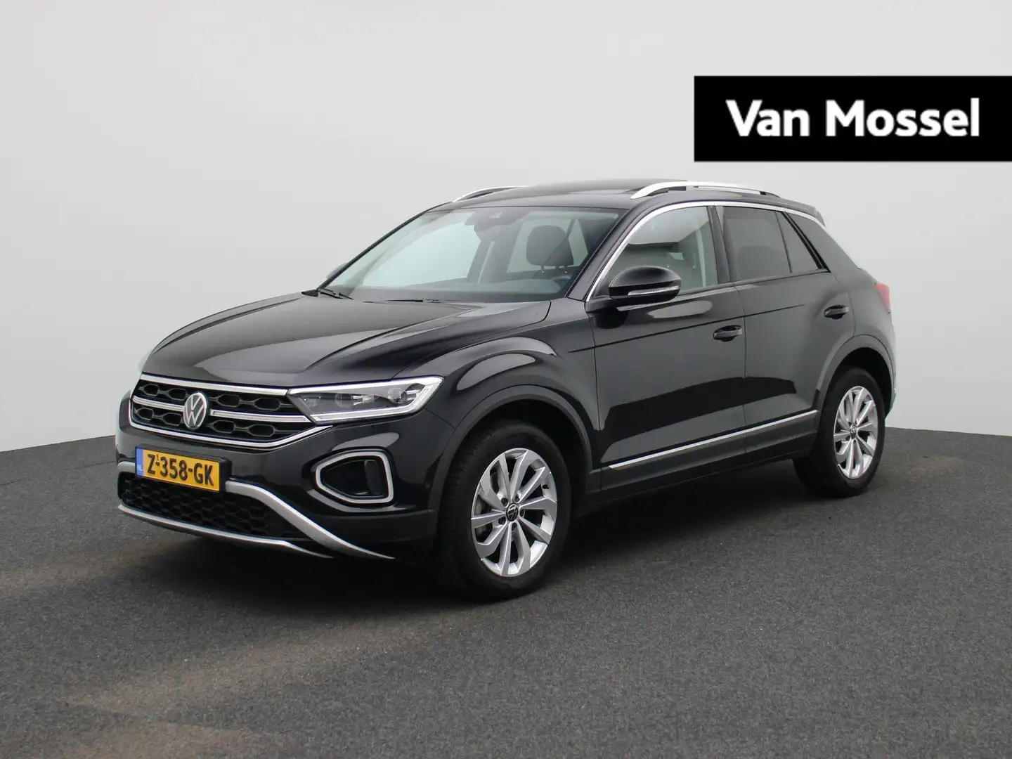 Volkswagen T-Roc 1.5 TSI Style 150 PK DSG Apple Carplay | Trekhaak Zwart - 1