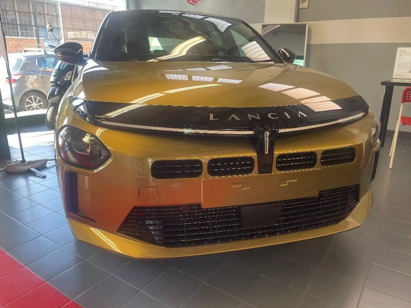 Lancia Ypsilon Hybrid e-DCT - 2