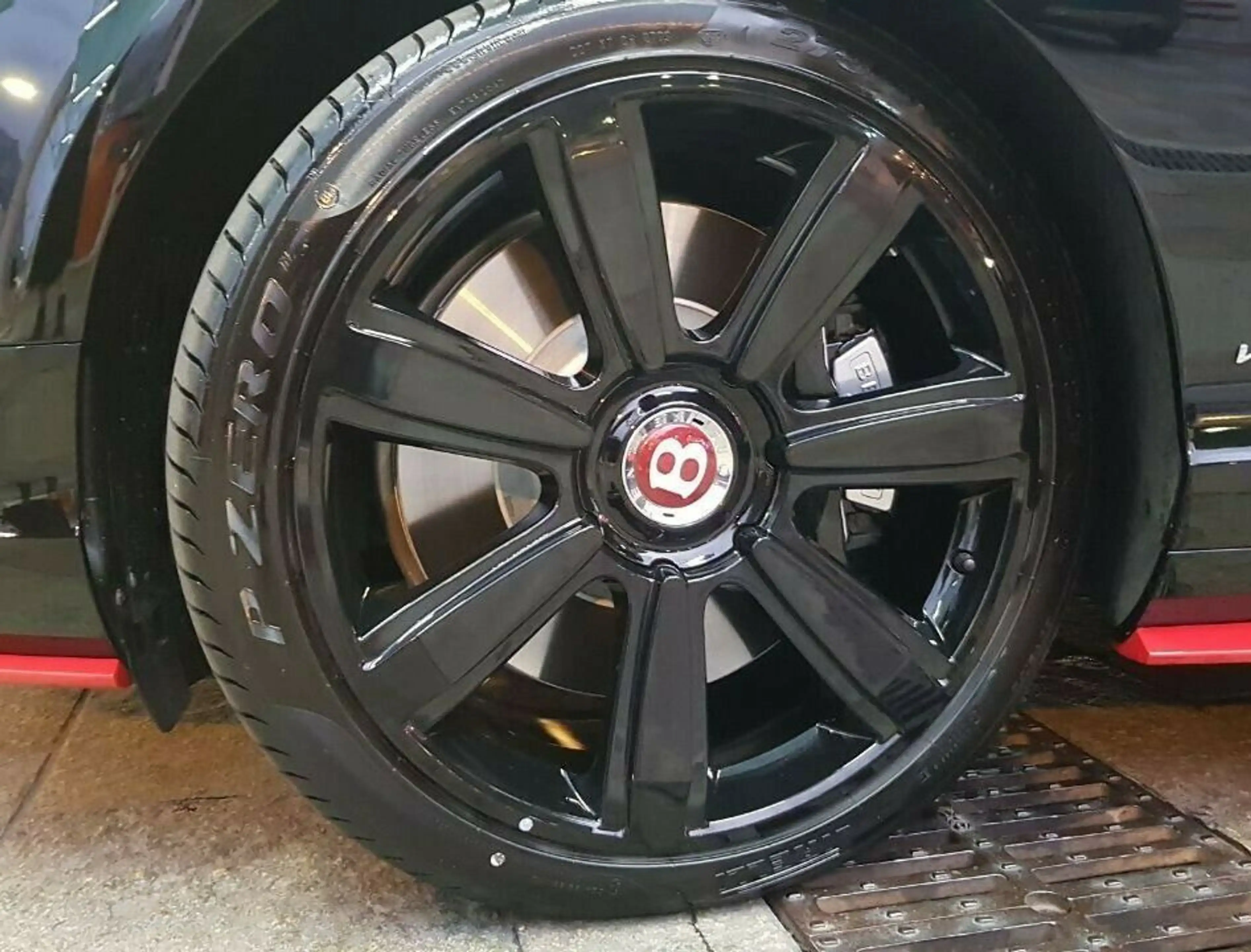 Bentley Continental GT +V8S+NEW+BLACK.EDITION+1of20+NAIM — photo 18