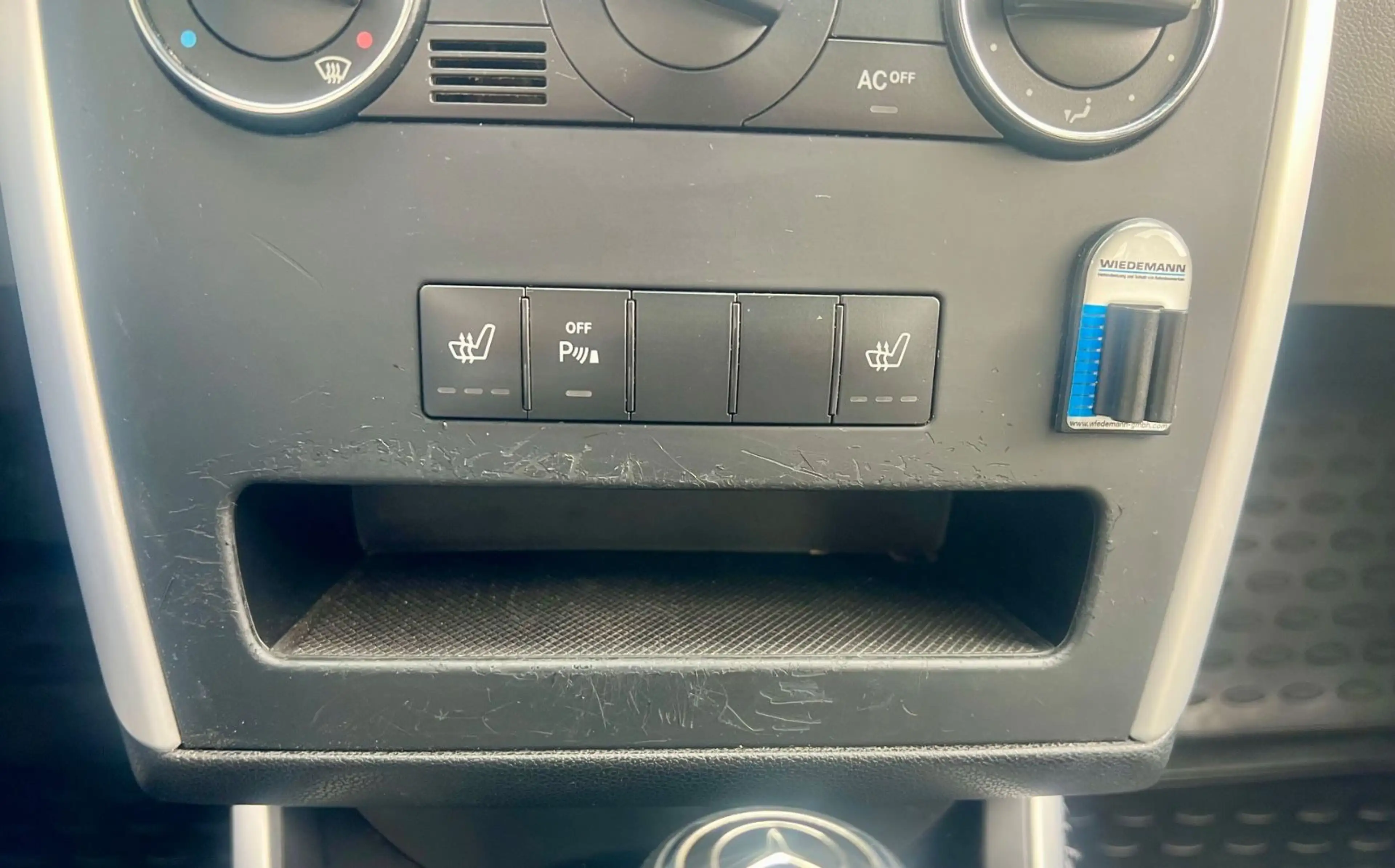 Mercedes-Benz B 200 *AppleCarpl./ SHZ/ AHK* — photo 13