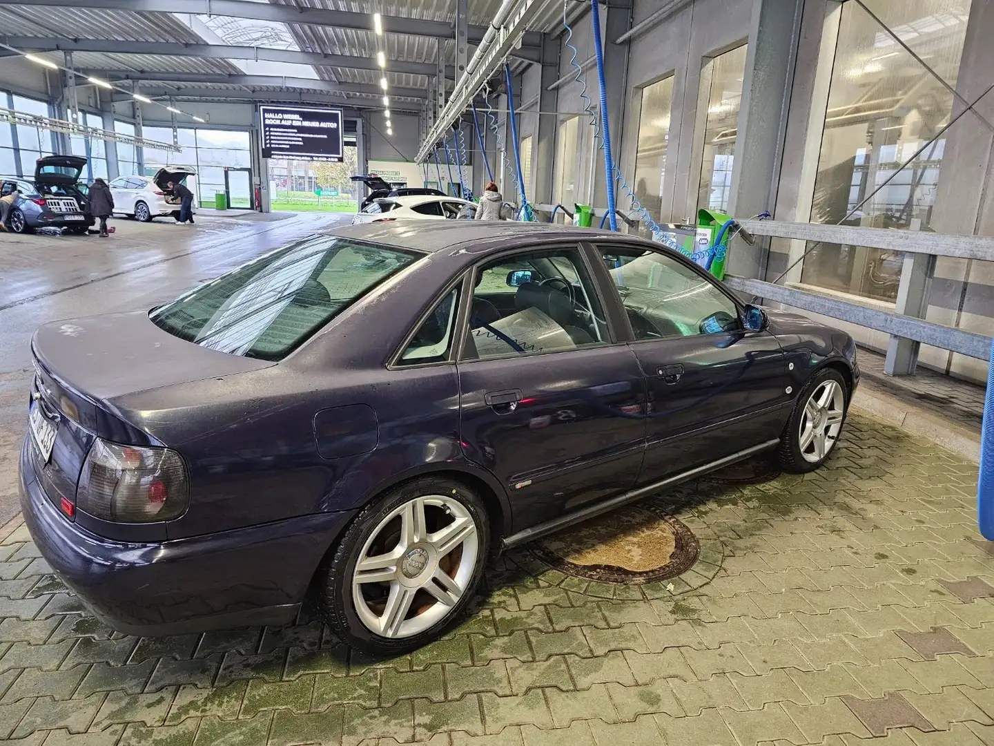Audi A4 A4 1.8 Fioletowy - 2