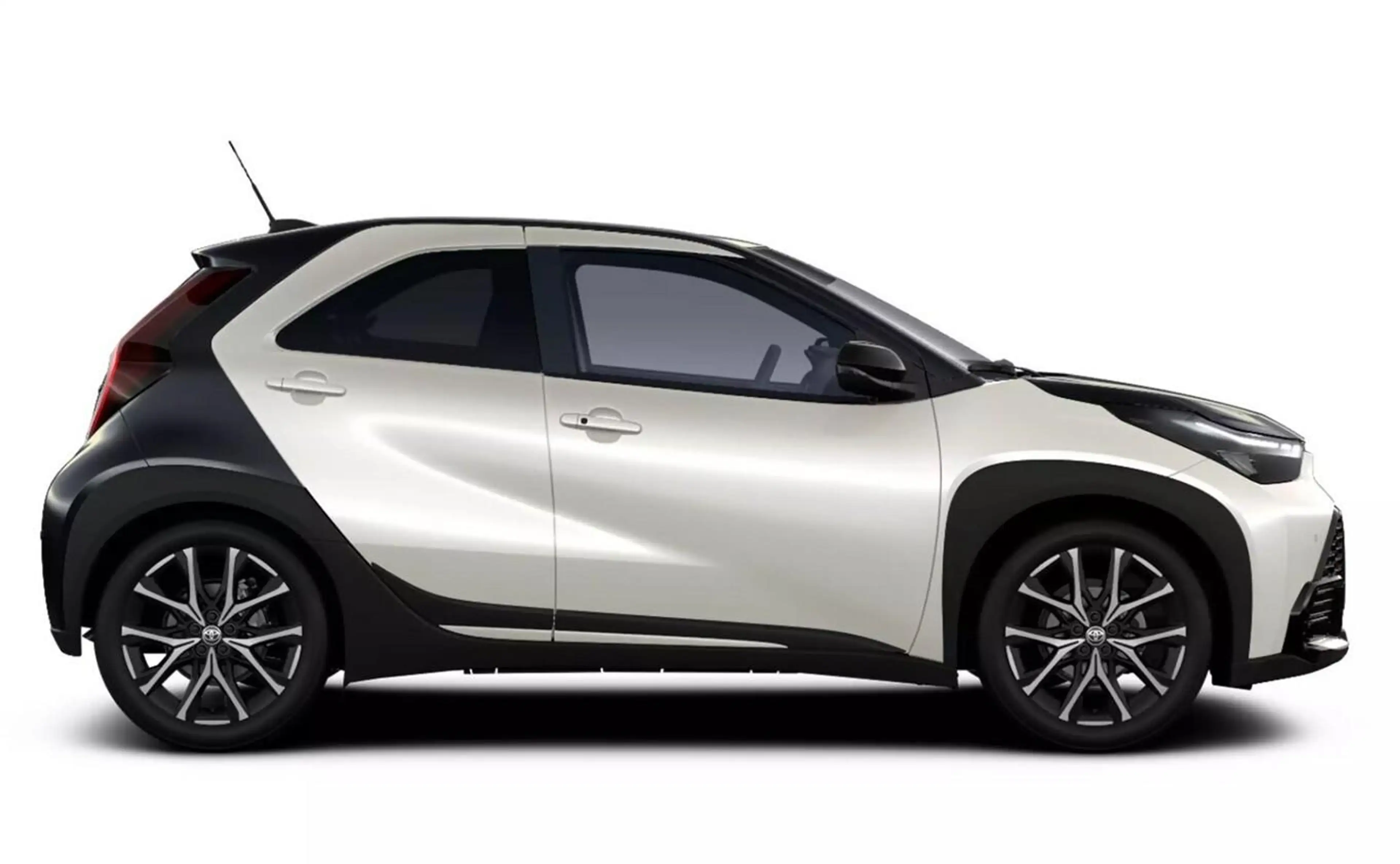 Toyota Aygo X GR Sport 18" LM Keyless LED Kam ACC PDC 68 kW (... — photo 3