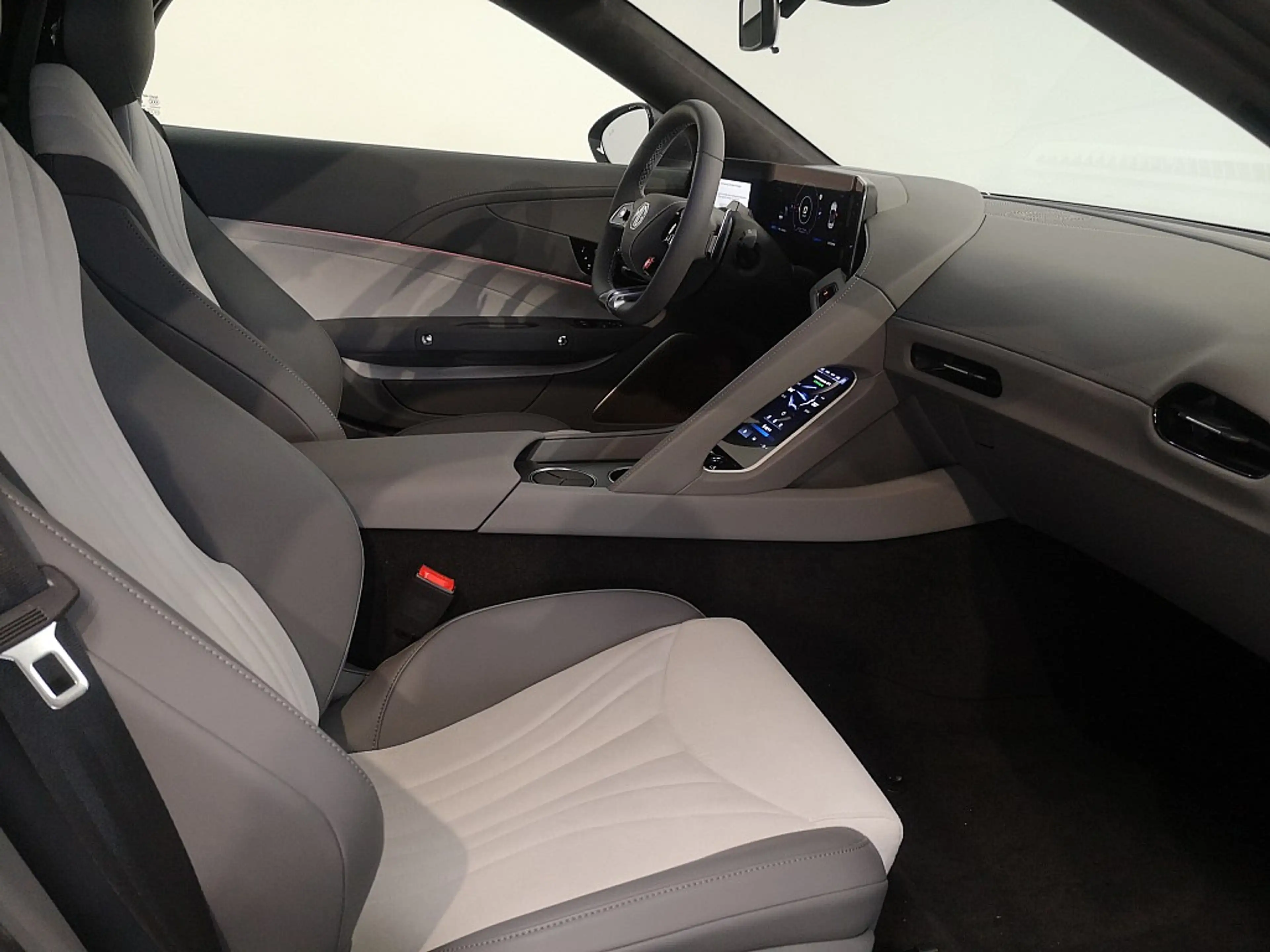 MG Cyberster 77kWh GT — photo 9