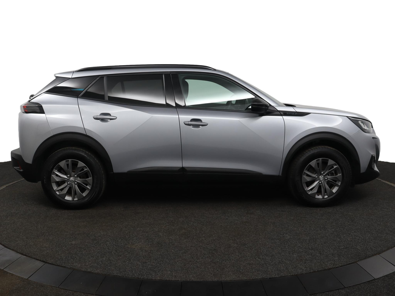Peugeot e-2008 EV Style 50 kWh 3-Fase | Navigatie | Camera | Clim — photo 11