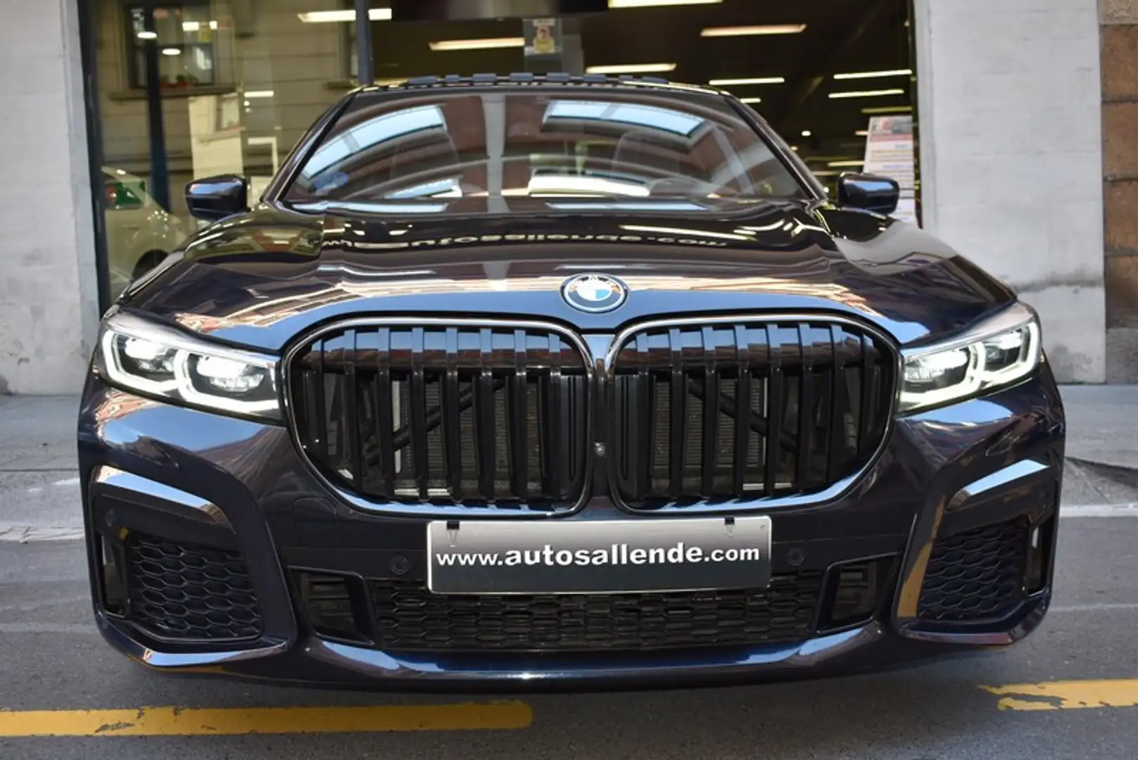 BMW 745 745e Noir - 2
