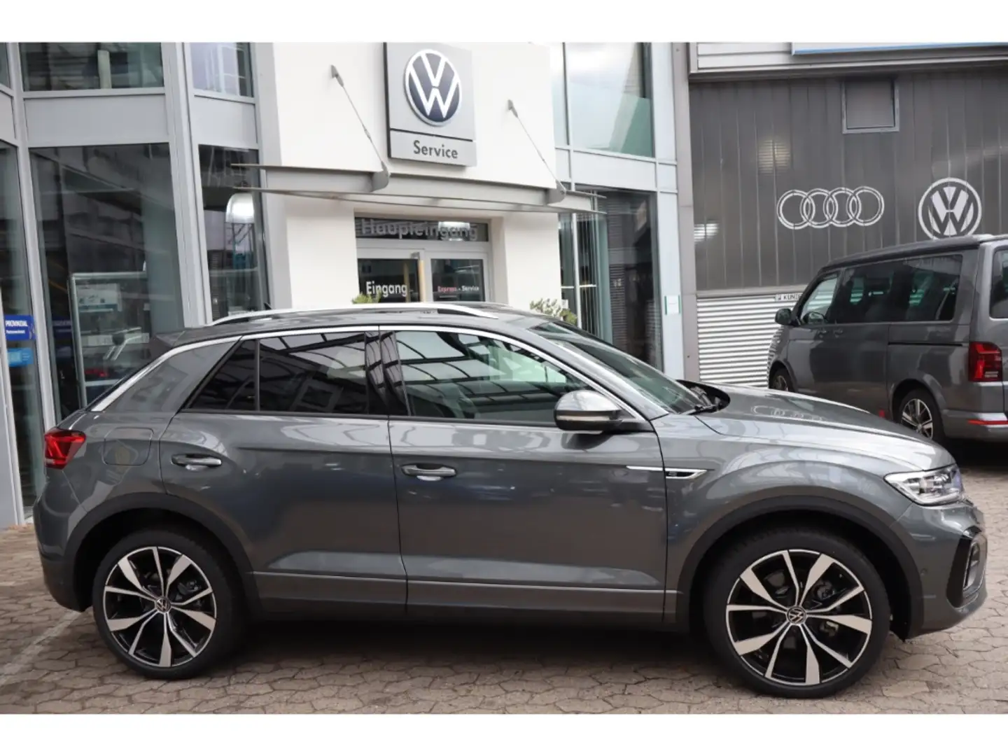 Volkswagen T-Roc 2.0 TSI R-Line 4Motion AHK RFK Spurwechsel Sitzhzg Gris - 2