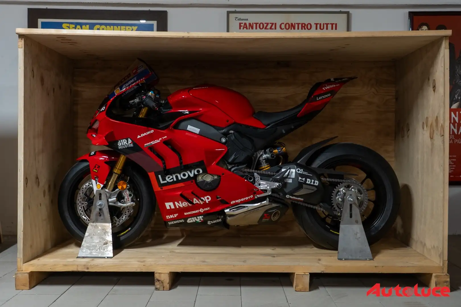 Ducati Panigale V4 Bagnaia 2022 World Champion Replica Rosso - 1
