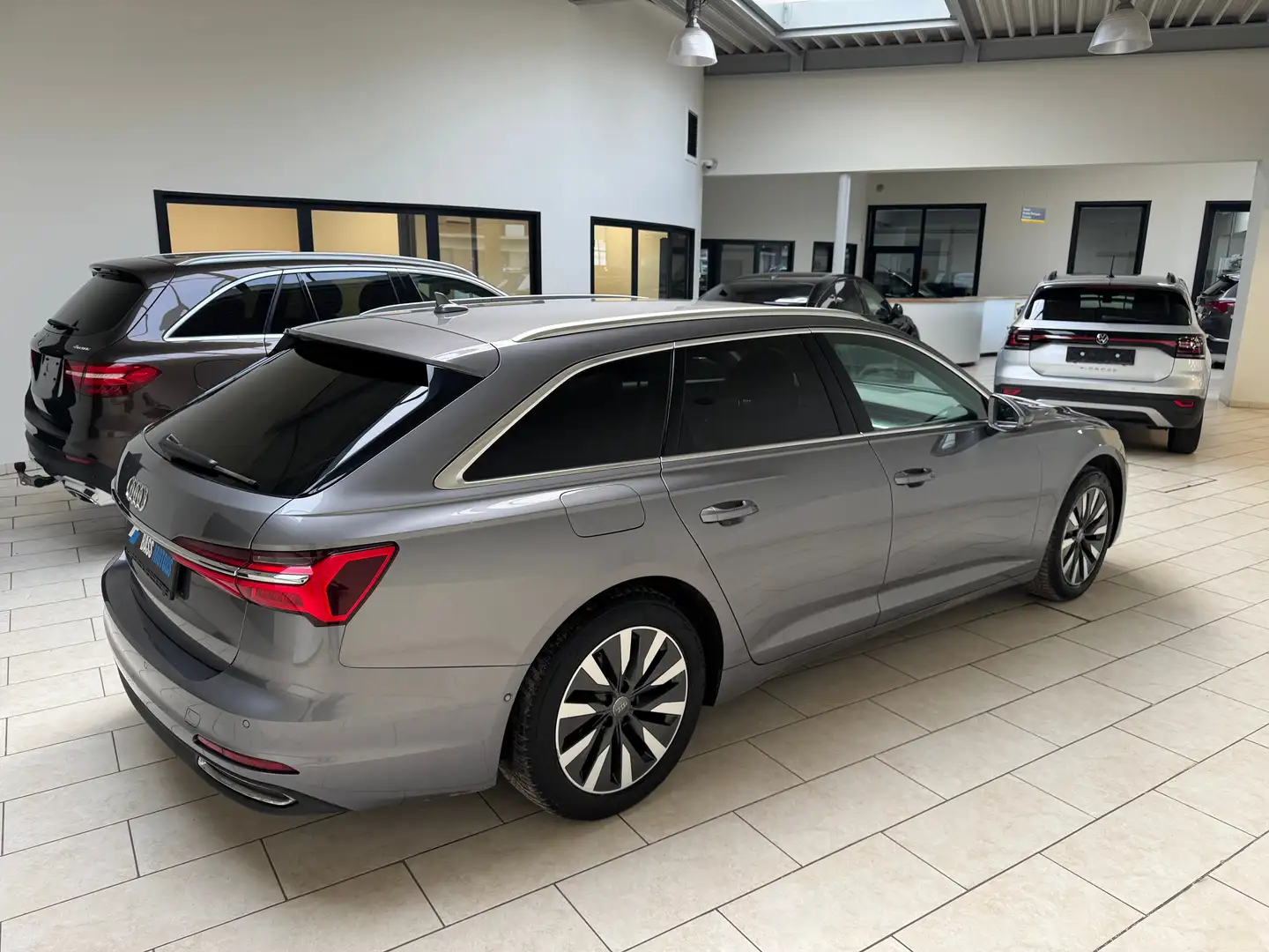 Audi A6 Avant 35 TDi S tronic €23.057 HTVA Grijs - 2