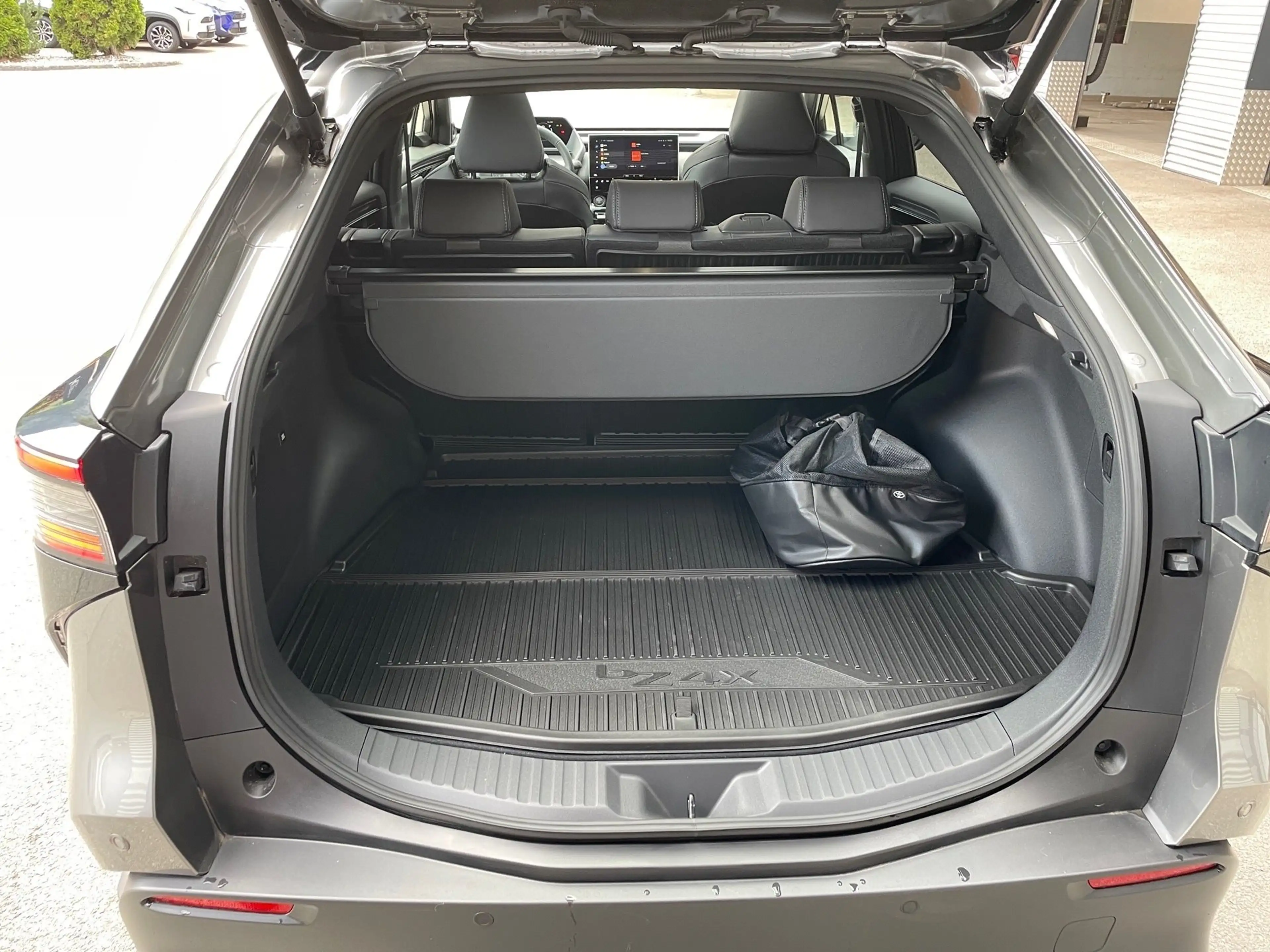 Toyota bZ4X 3 phasig AWD + EXE+STYLE+COMFORT — photo 10
