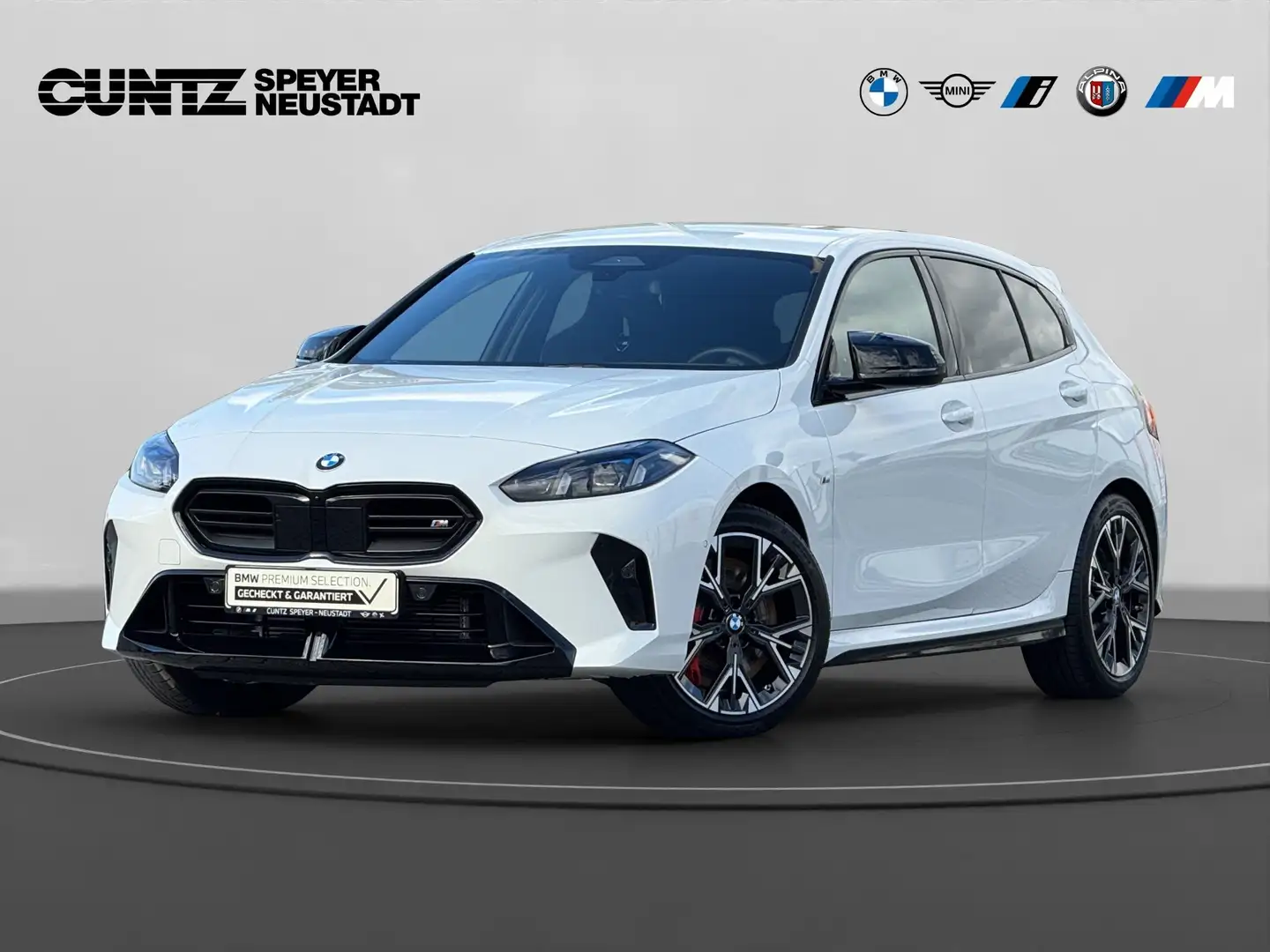 BMW 135 M135 xDrive Hatch M Sportpaket Pro Harman/Kardon Blanc - 1