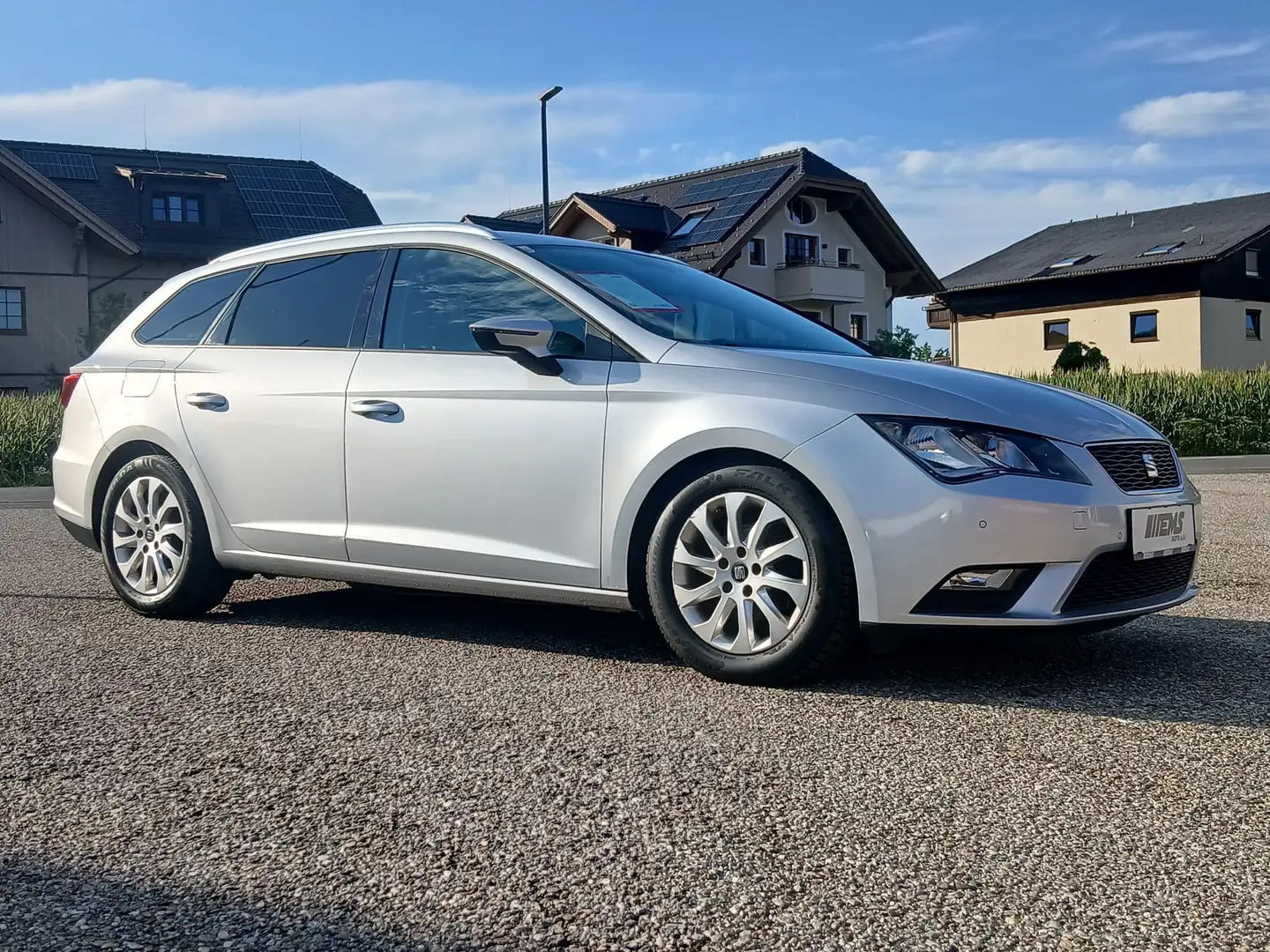 SEAT Leon Style *PICKERL*PDC*FREISPRECH* Grau - 2