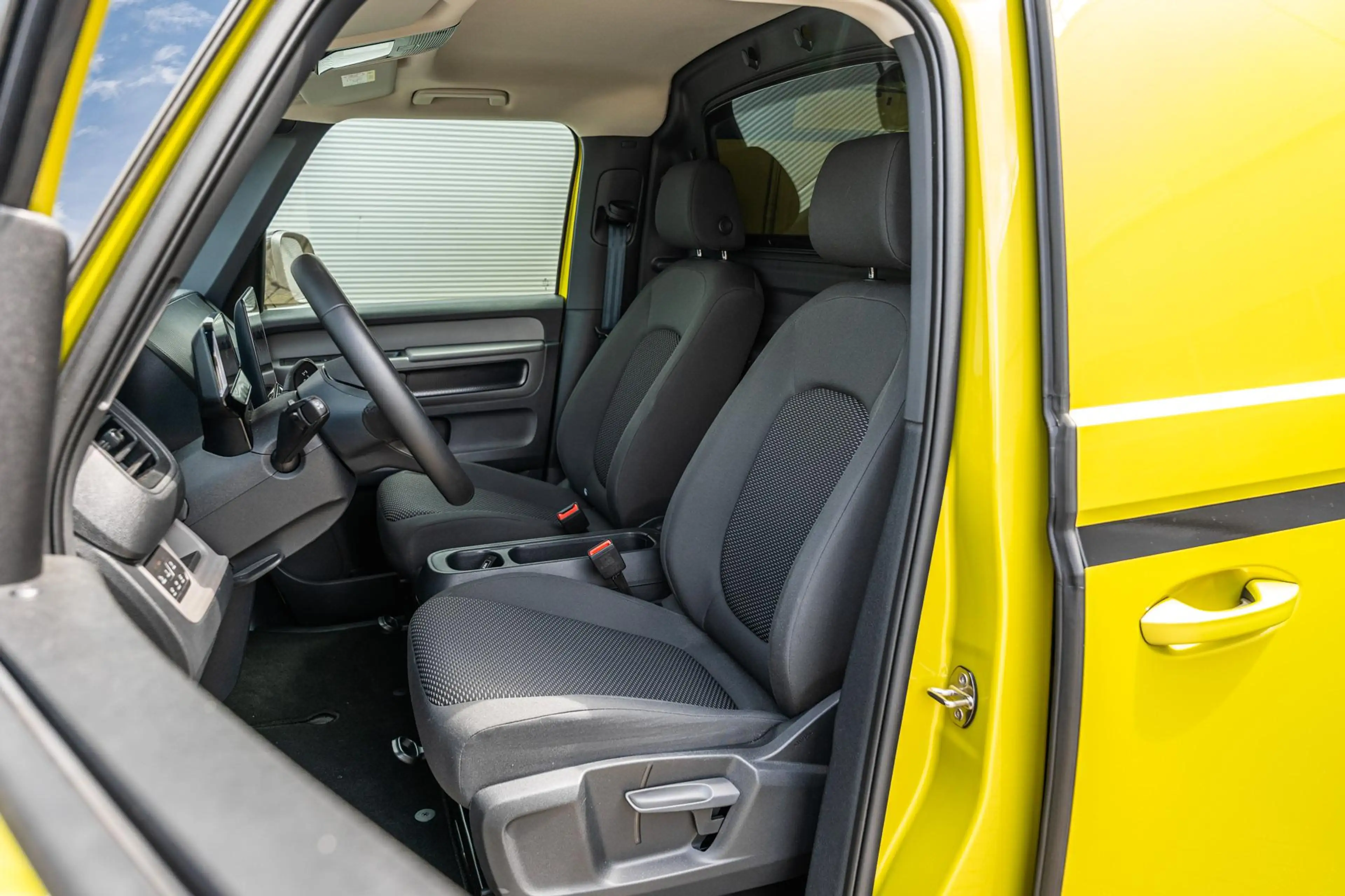 Volkswagen ID. Buzz Cargo 286pk Bulli Edition 79 kWh | 20" Velgen | Sidestep — photo 4