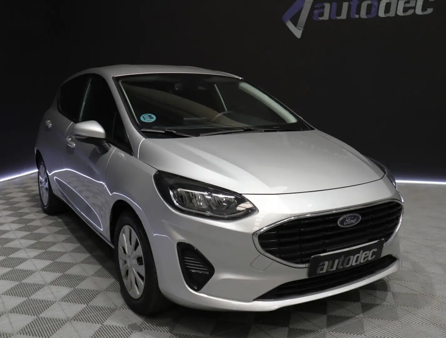 Ford Fiesta 1.1 Ti-VCT Trend Gris - 2