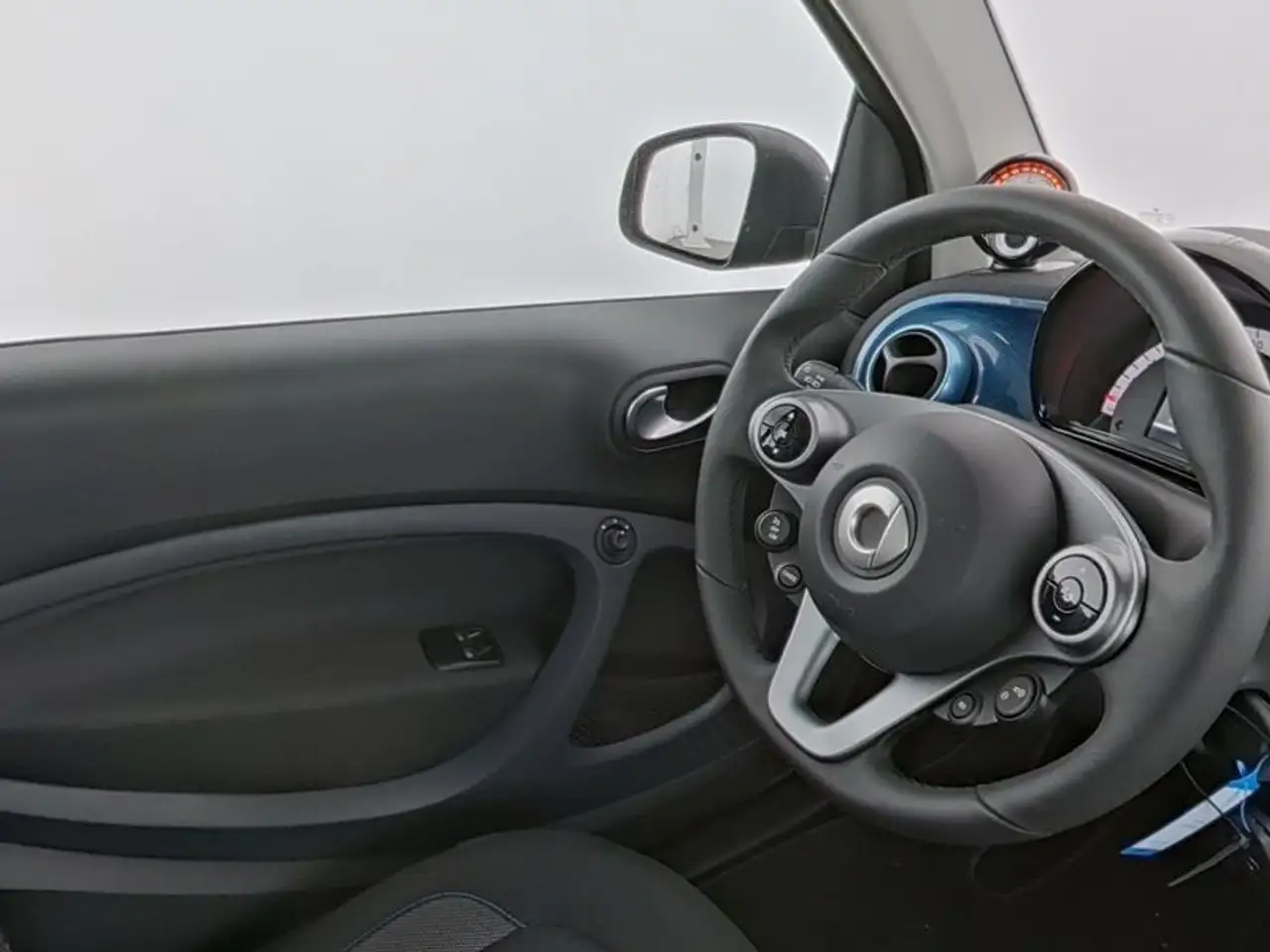 smart forTwo 2024 — фото 9