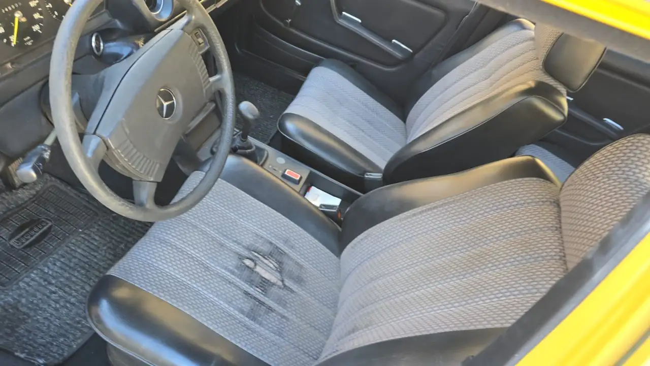 Mercedes-Benz 230, foto 4