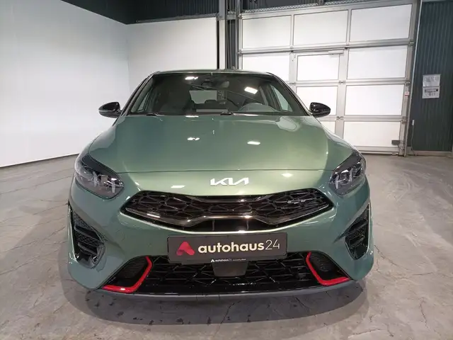 Kia Ceed view 2
