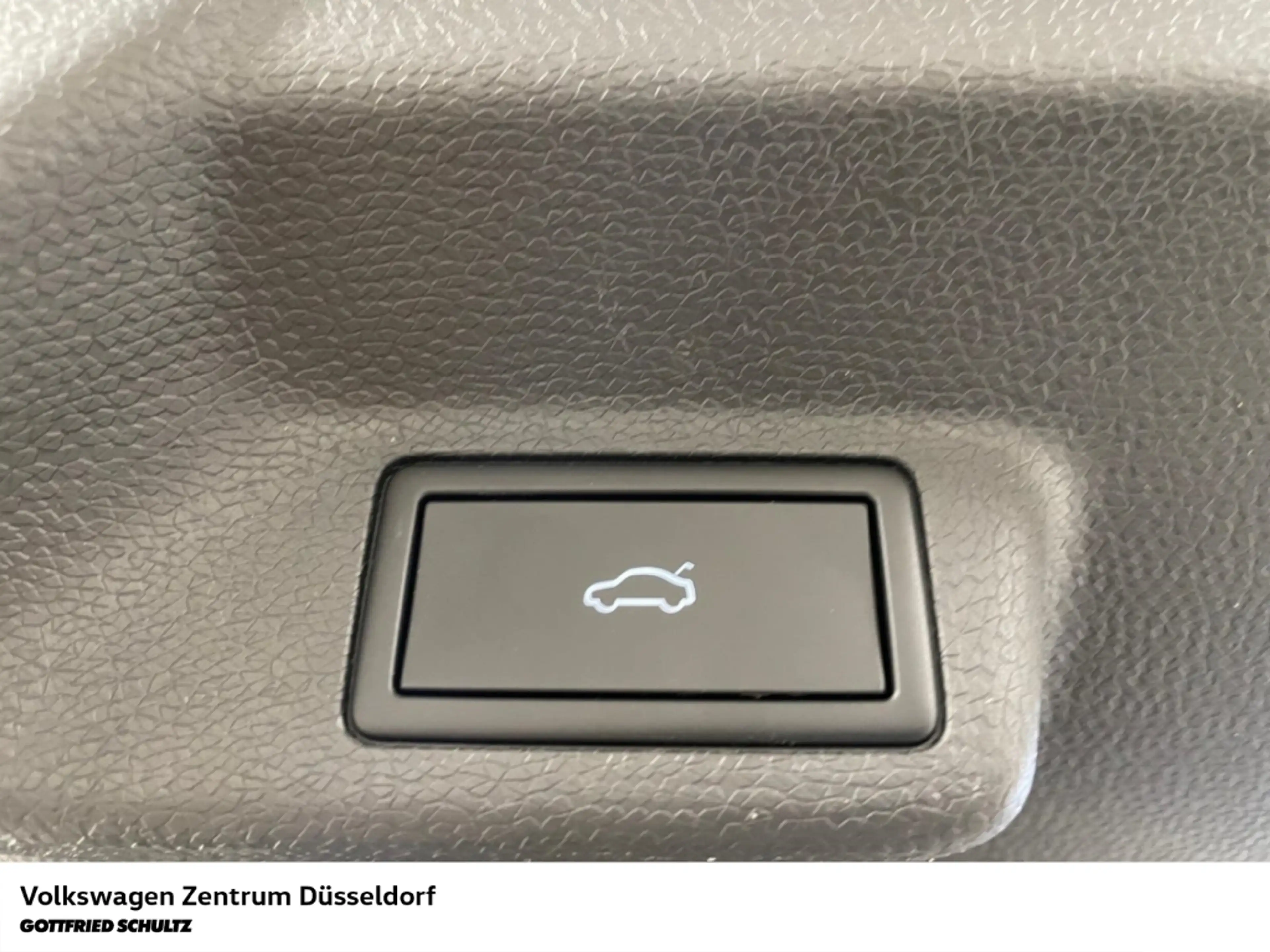 Volkswagen ID. Buzz Pro 150kw Kamera Sitzheiz Navi Parkhilfe — photo 12