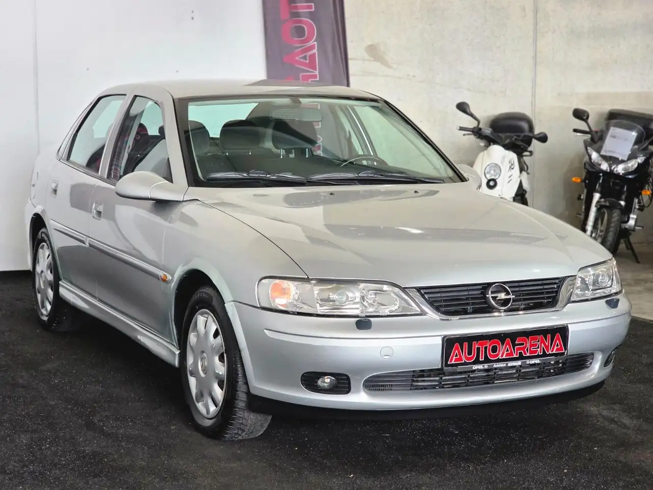 Opel Vectra 2.2 16V Comfort|AUTOMATIK|XENON|SHZ|KLIMA, foto 4