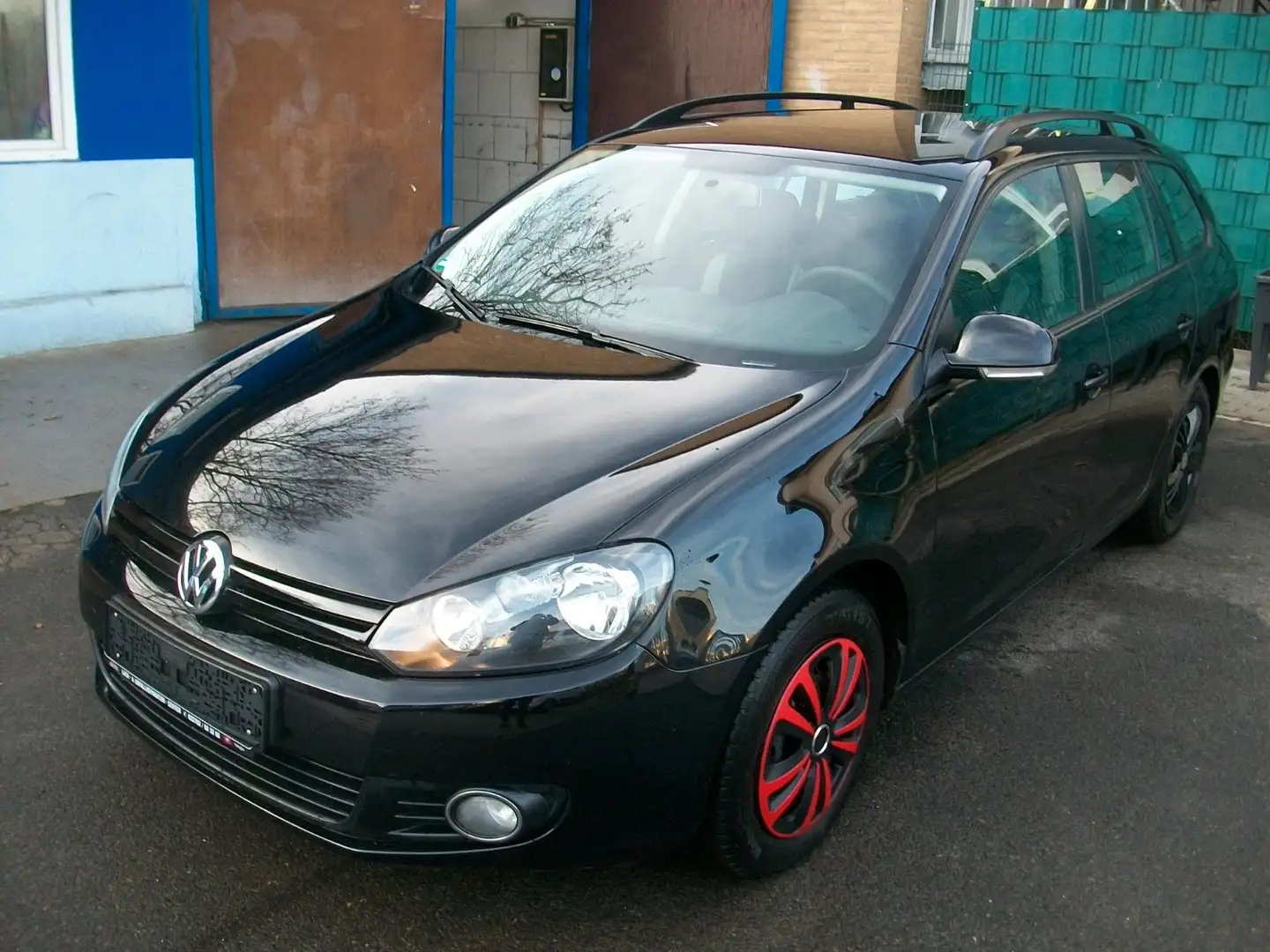 Volkswagen Golf VI Variant 1.6 TDI*Klima*Navi*PDC*AHK*Euro5 Schwarz - 1