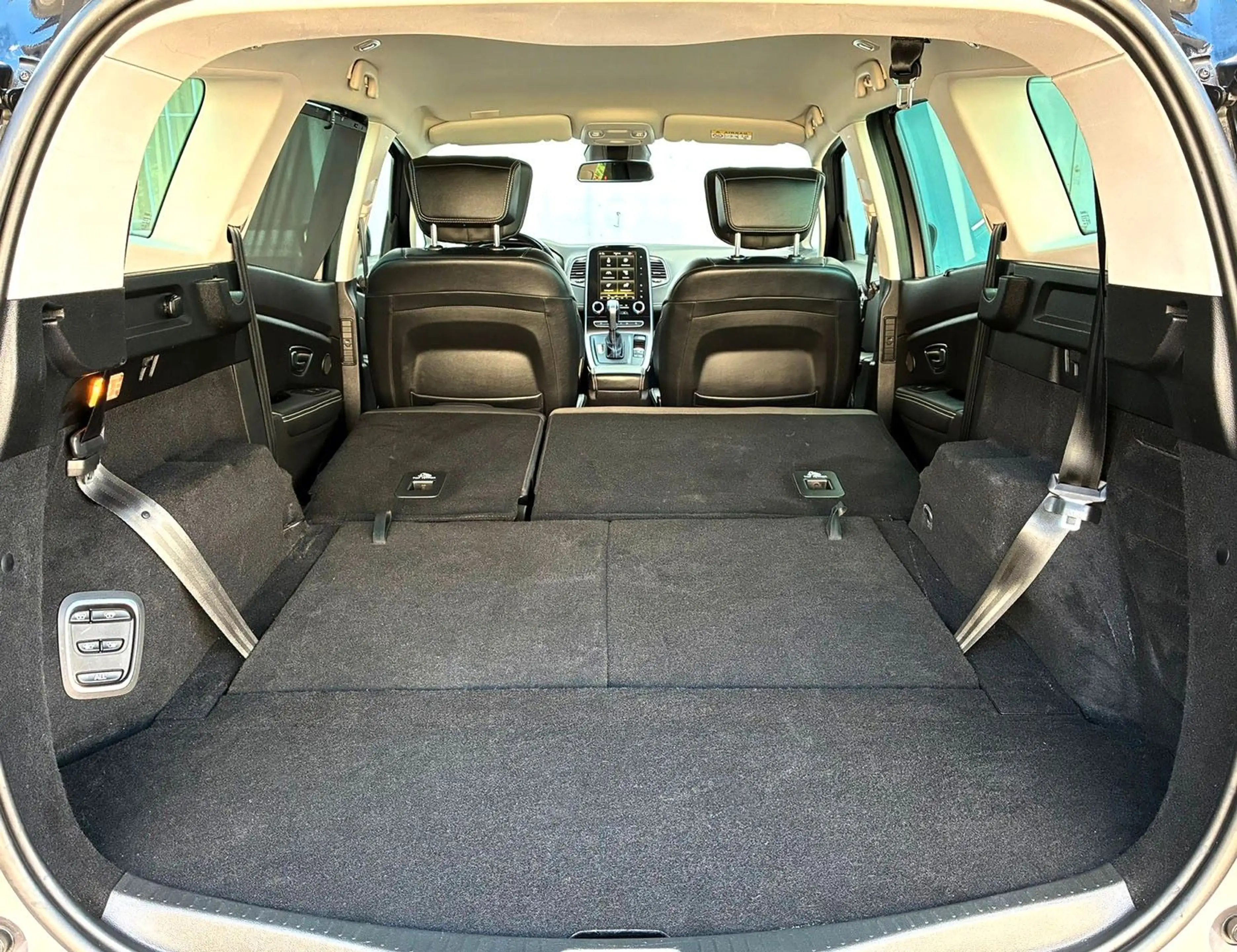 Renault Grand Scenic Scenic IV Grand Black Edition | 1. HAND 7 SITZE — photo 20