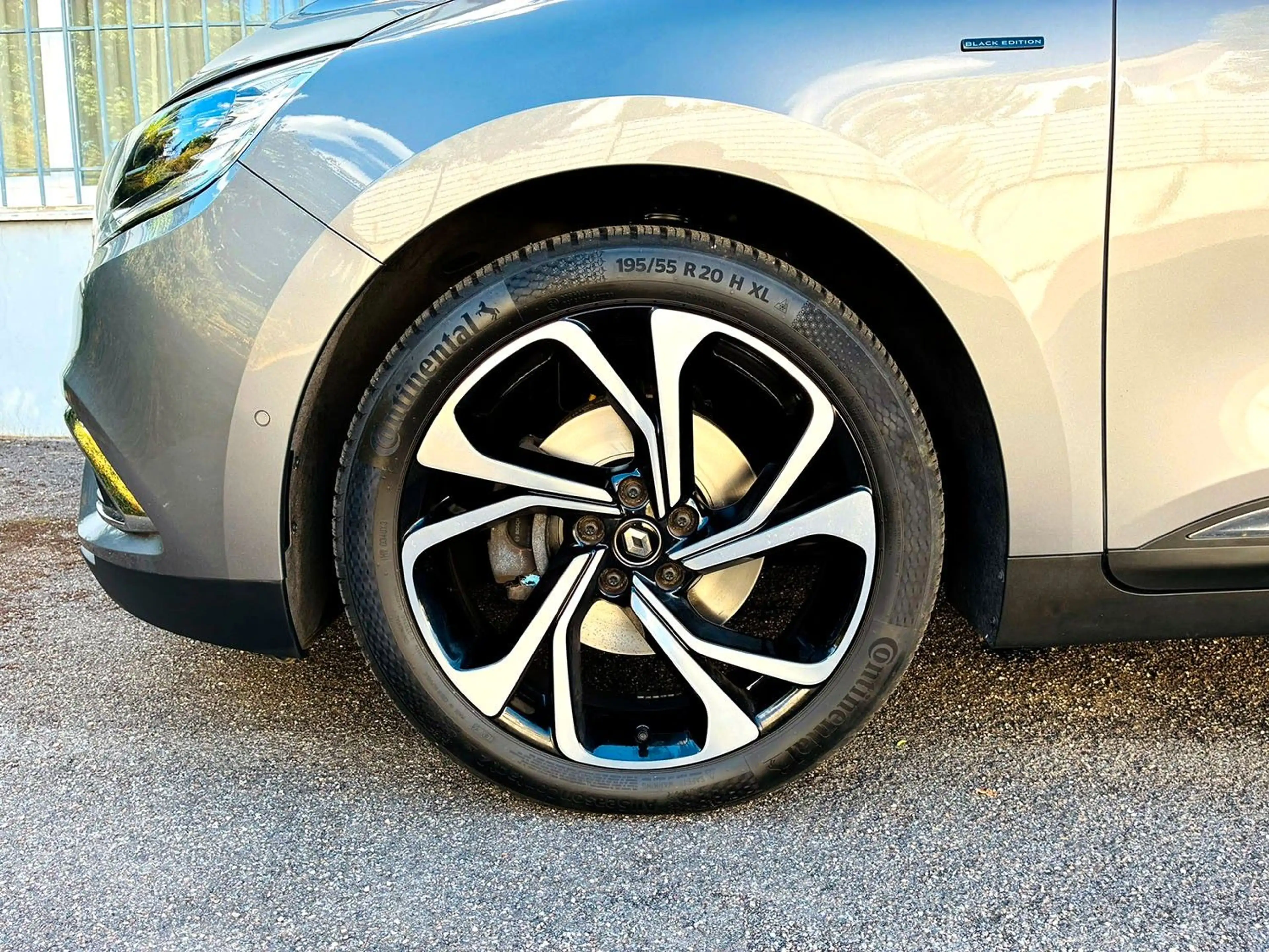 Renault Grand Scenic Scenic IV Grand Black Edition | 1. HAND 7 SITZE — photo 22