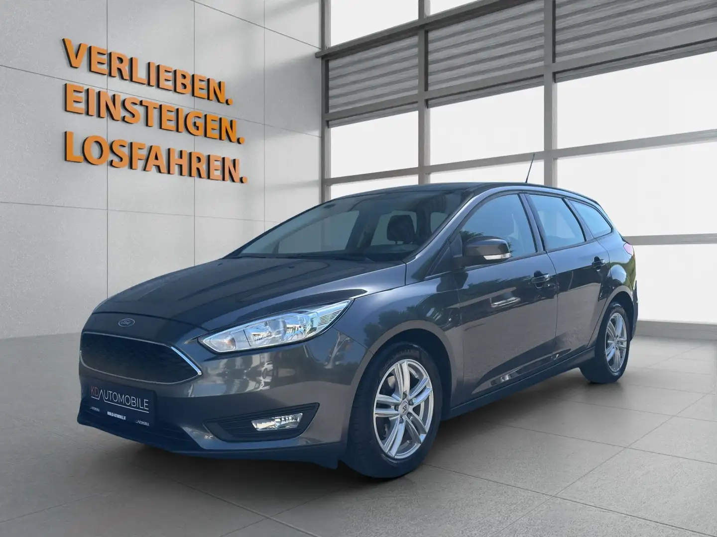 Ford Focus Traveller 1,5 TDCi Trend Grau - 1