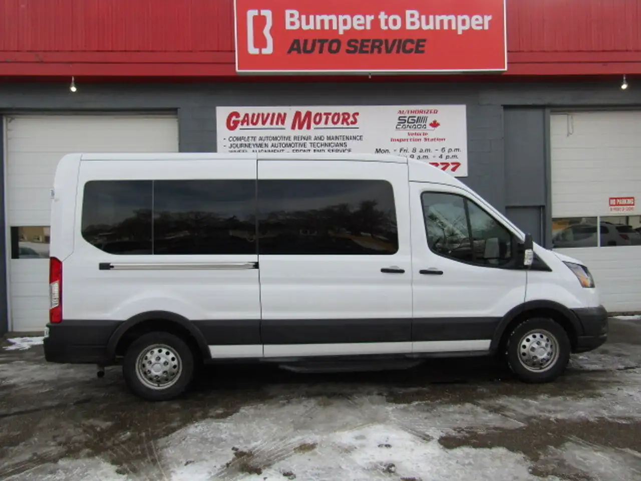 Ford Transit Passenger Wagon снимка Ford Transit Passenger Wagon