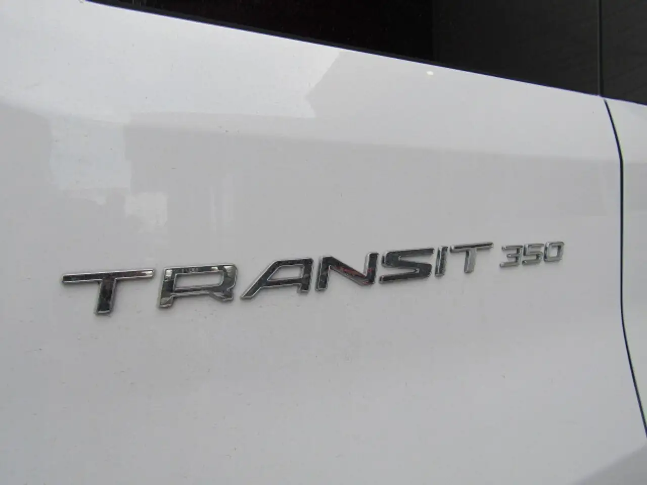 Ford Transit Passenger Wagon снимка Ford Transit Passenger Wagon