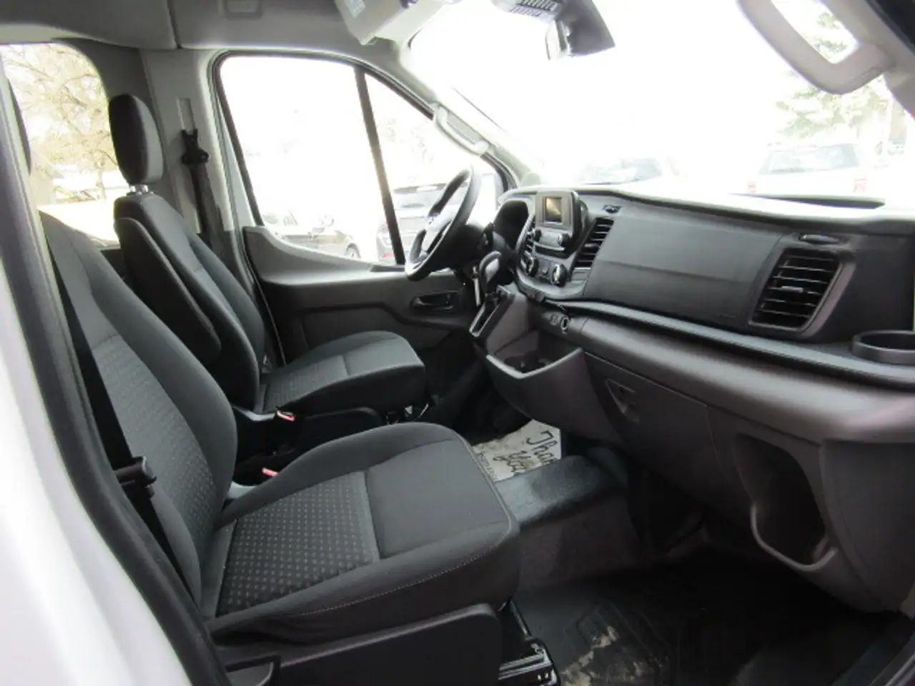 Ford Transit Passenger Wagon снимка Ford Transit Passenger Wagon