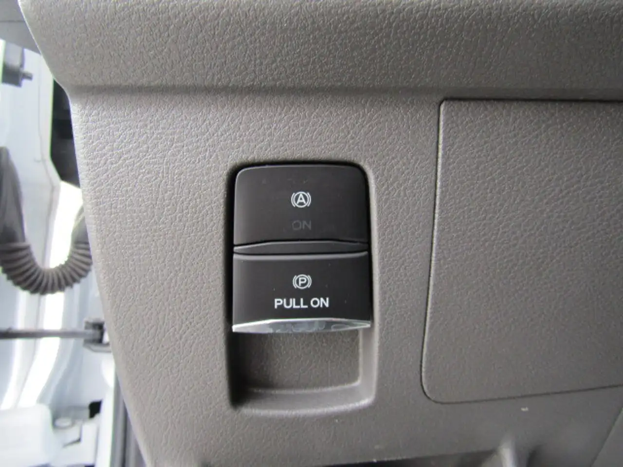 Ford Transit Passenger Wagon снимка Ford Transit Passenger Wagon