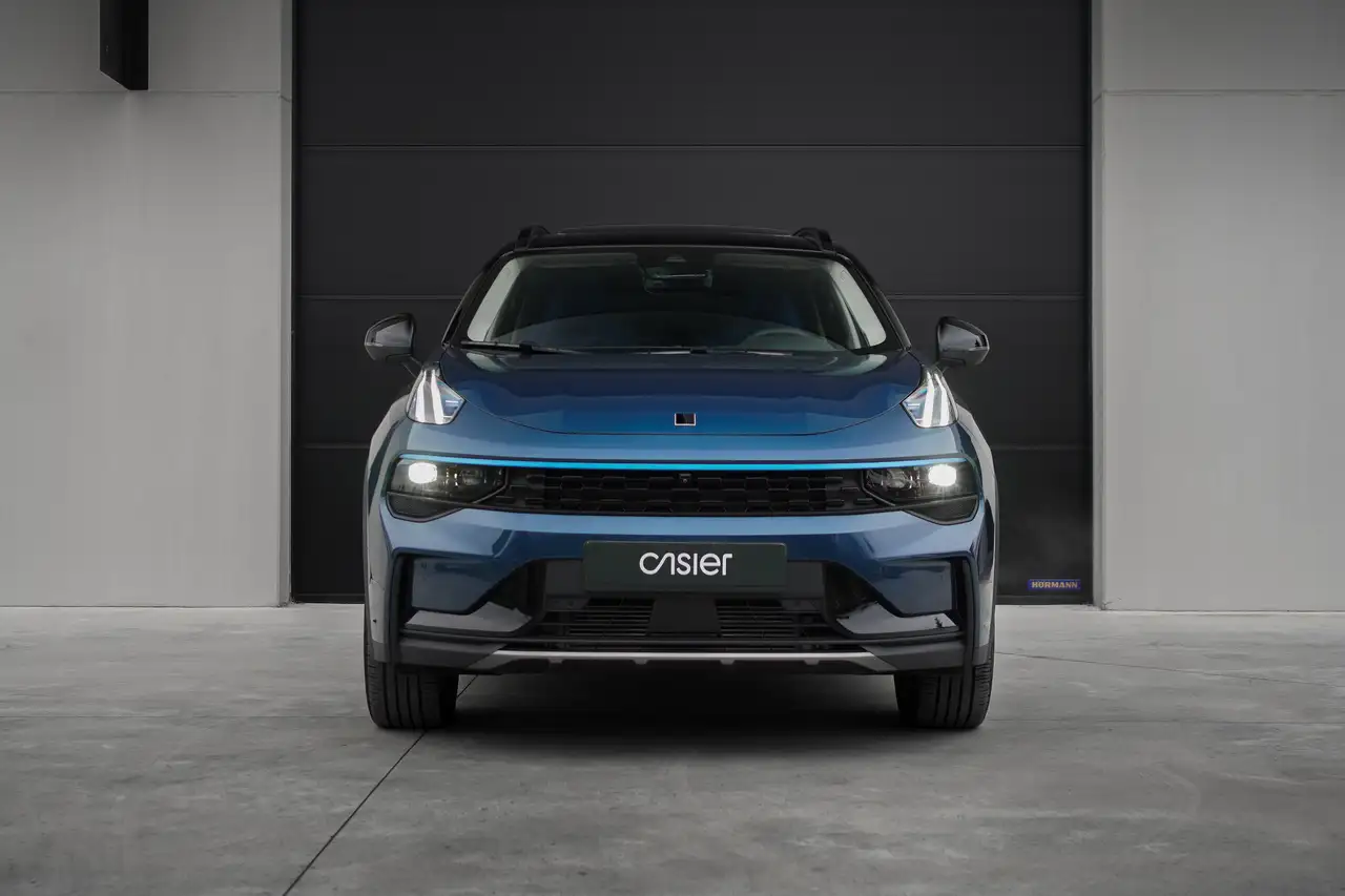 Lynk & Co 01 2023