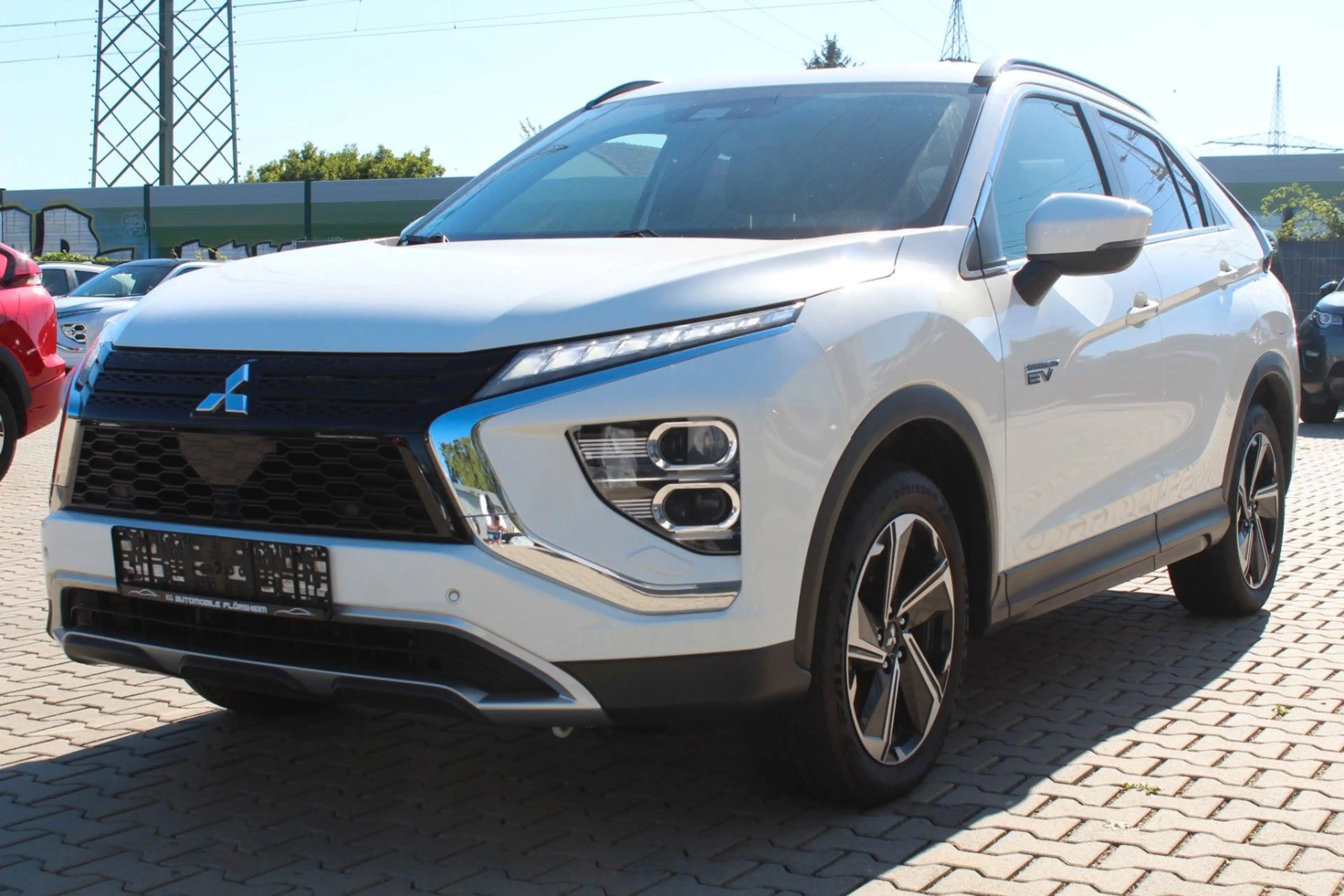 Mitsubishi Eclipse Cross 2.4 Plus 4WD Navi LED — photo 2