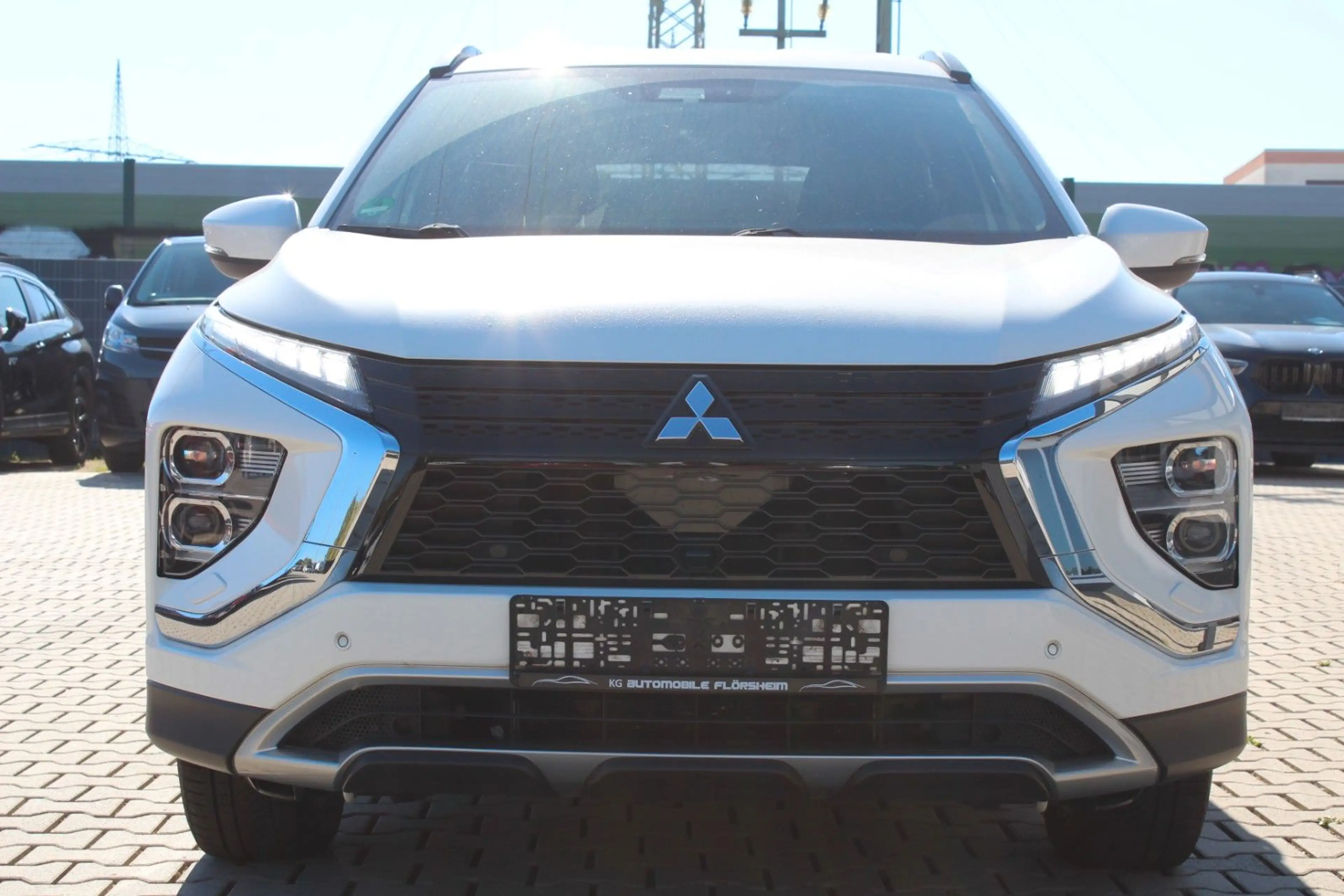 Mitsubishi Eclipse Cross 2.4 Plus 4WD Navi LED — photo 3