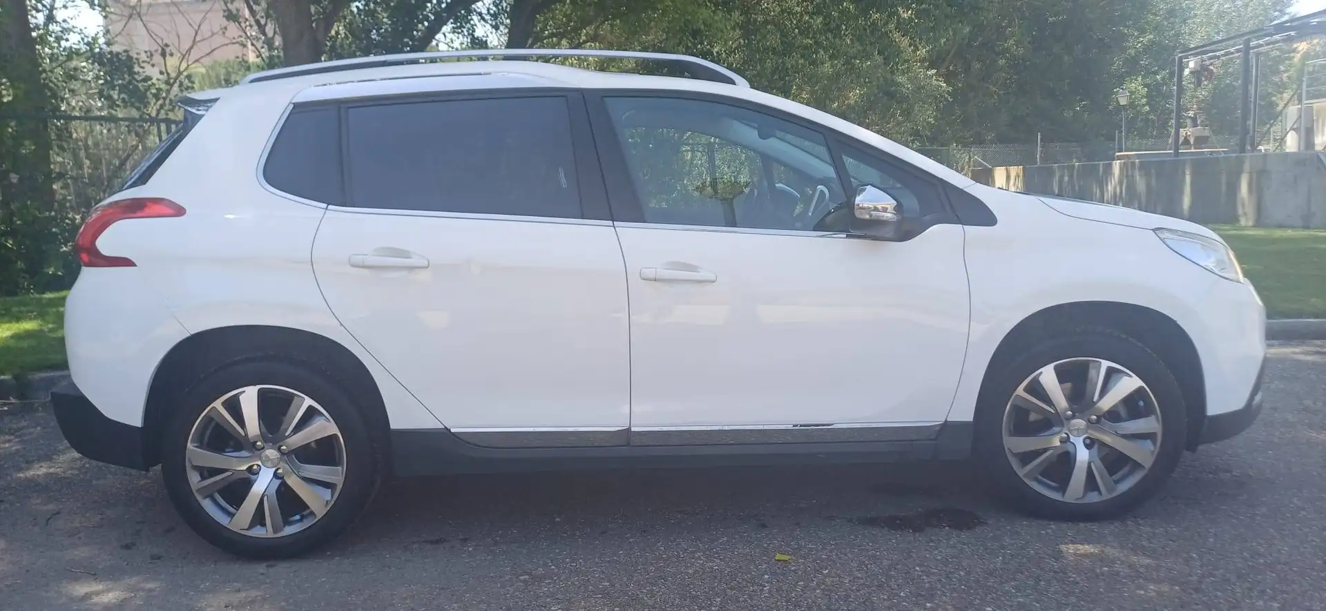 Peugeot 2008 2008 1.2 PureTech S Blanco - 1