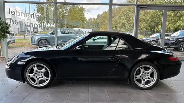 Porsche 997 view 2