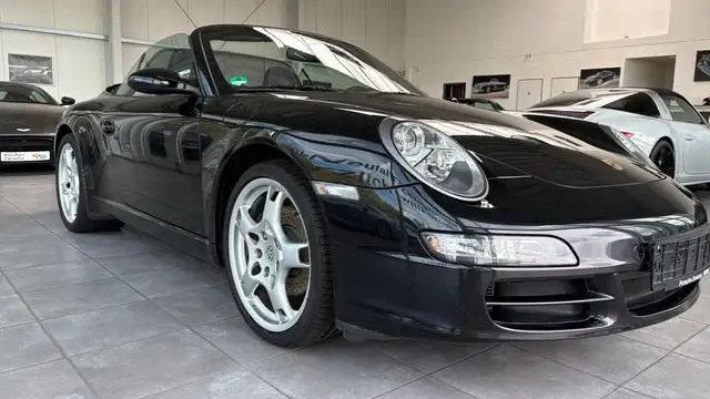 Porsche 997 view 15