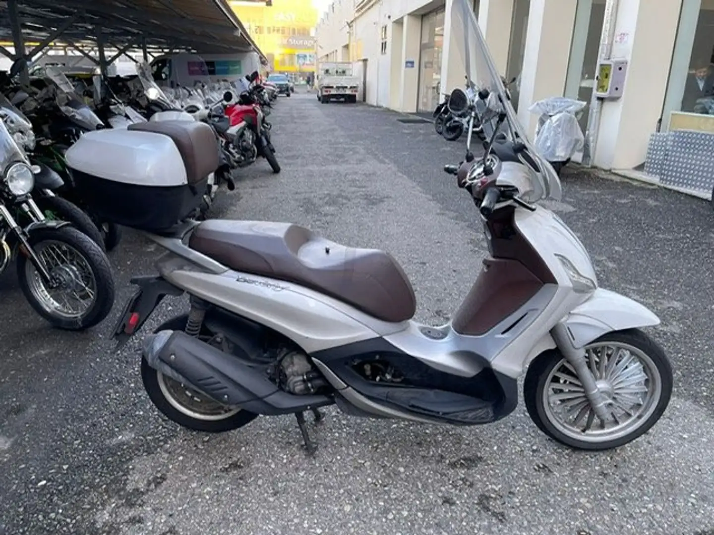 Piaggio Beverly 300 ABS-ASR Bianco - 2