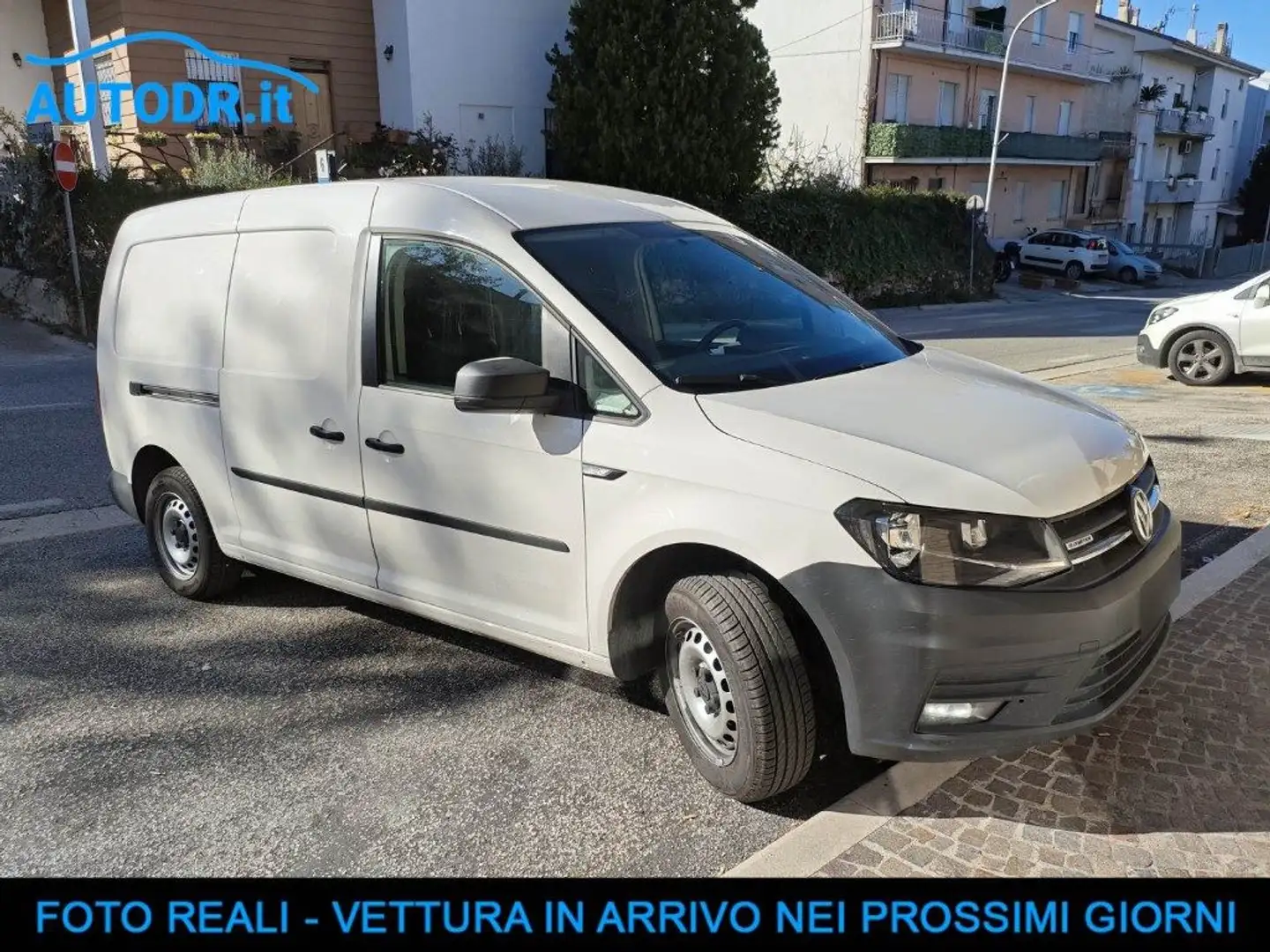 Volkswagen Caddy MAXI 1.4 TGI 110CV VAN METANO, CLIMA, SENSORI Bianco - 2