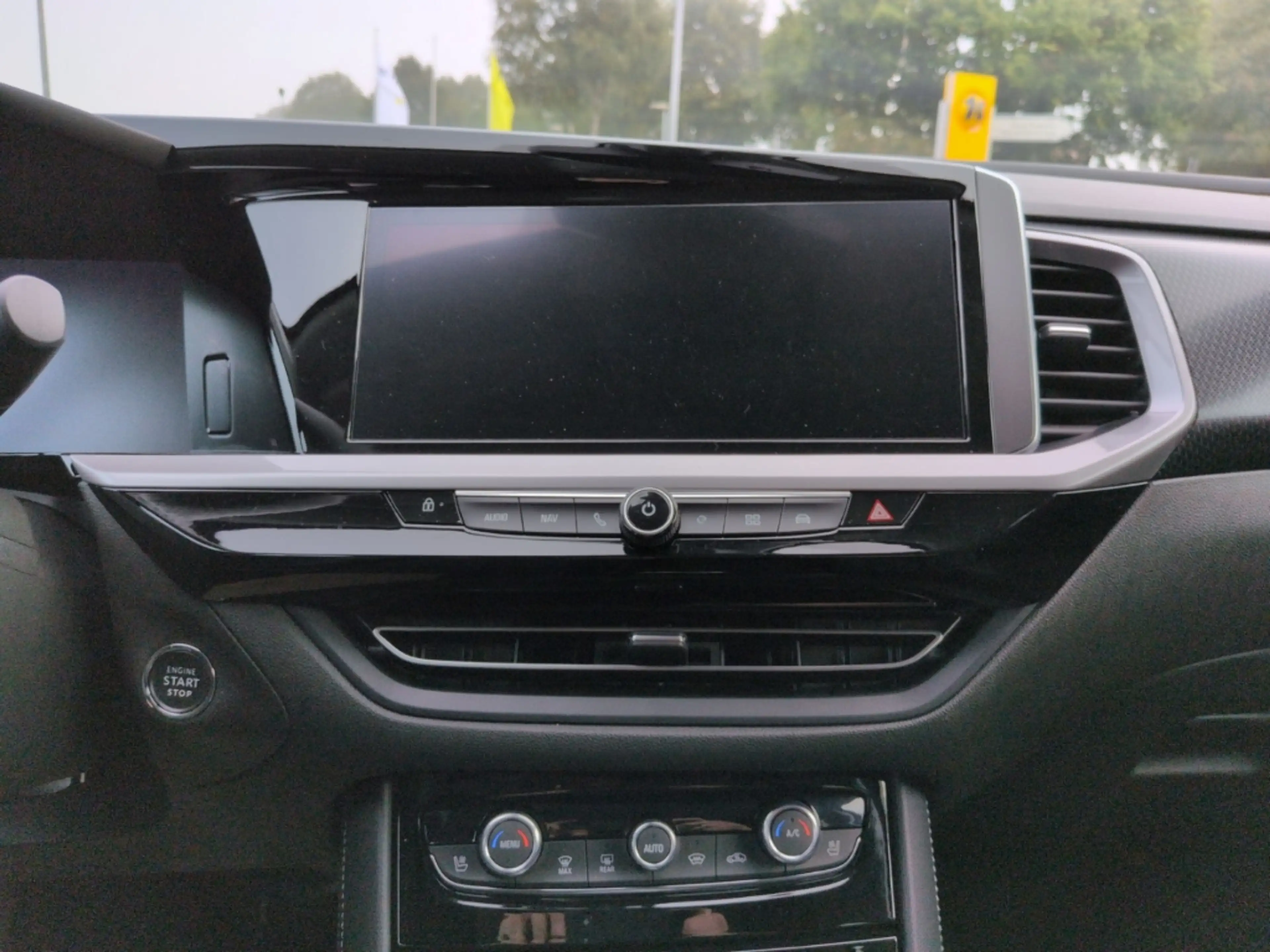 Opel Grandland Elegance Plug-in-Hybrid Anhängerkupplung Leder Nav — photo 10