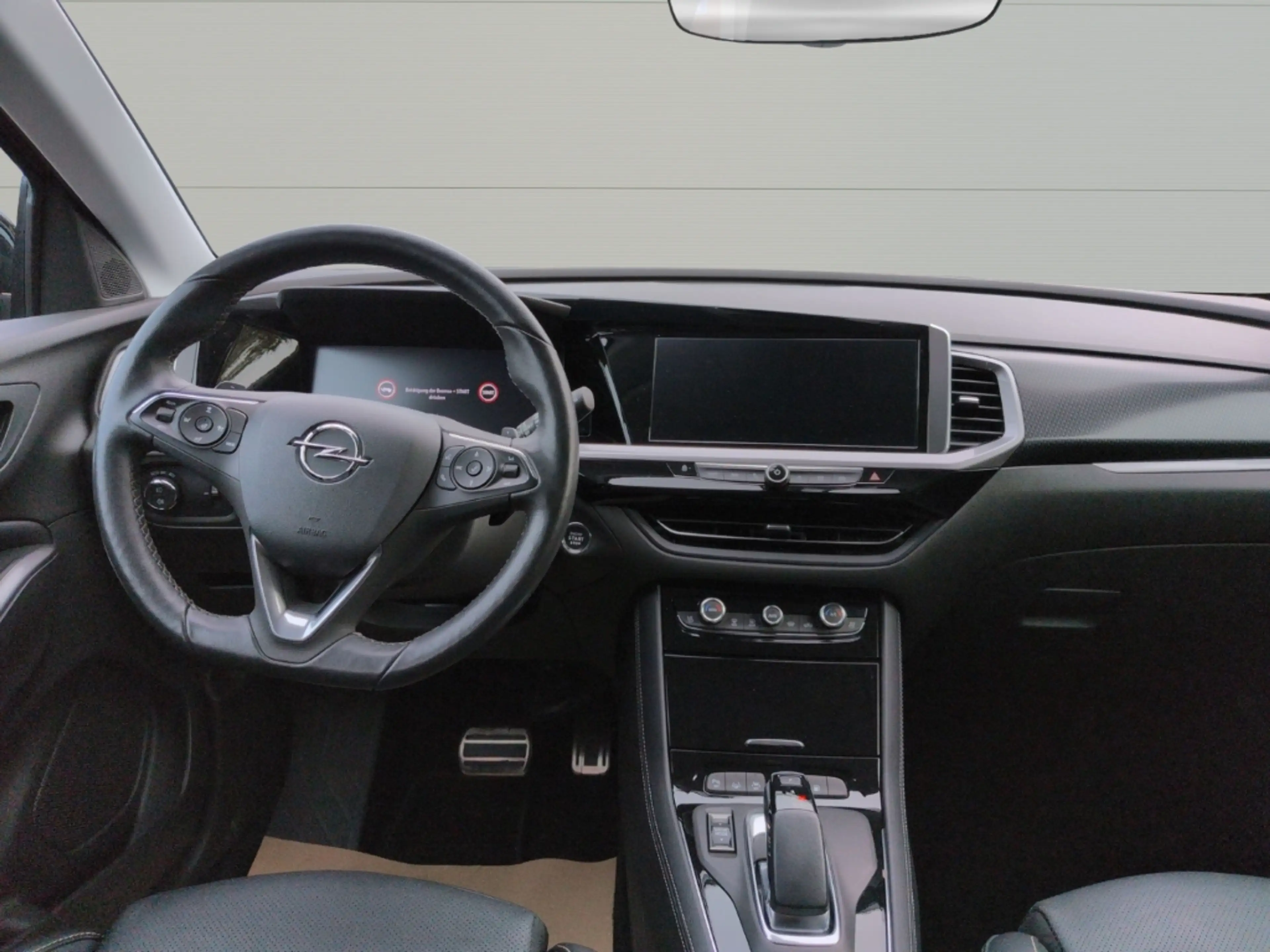 Opel Grandland Elegance Plug-in-Hybrid Anhängerkupplung Leder Nav — photo 9