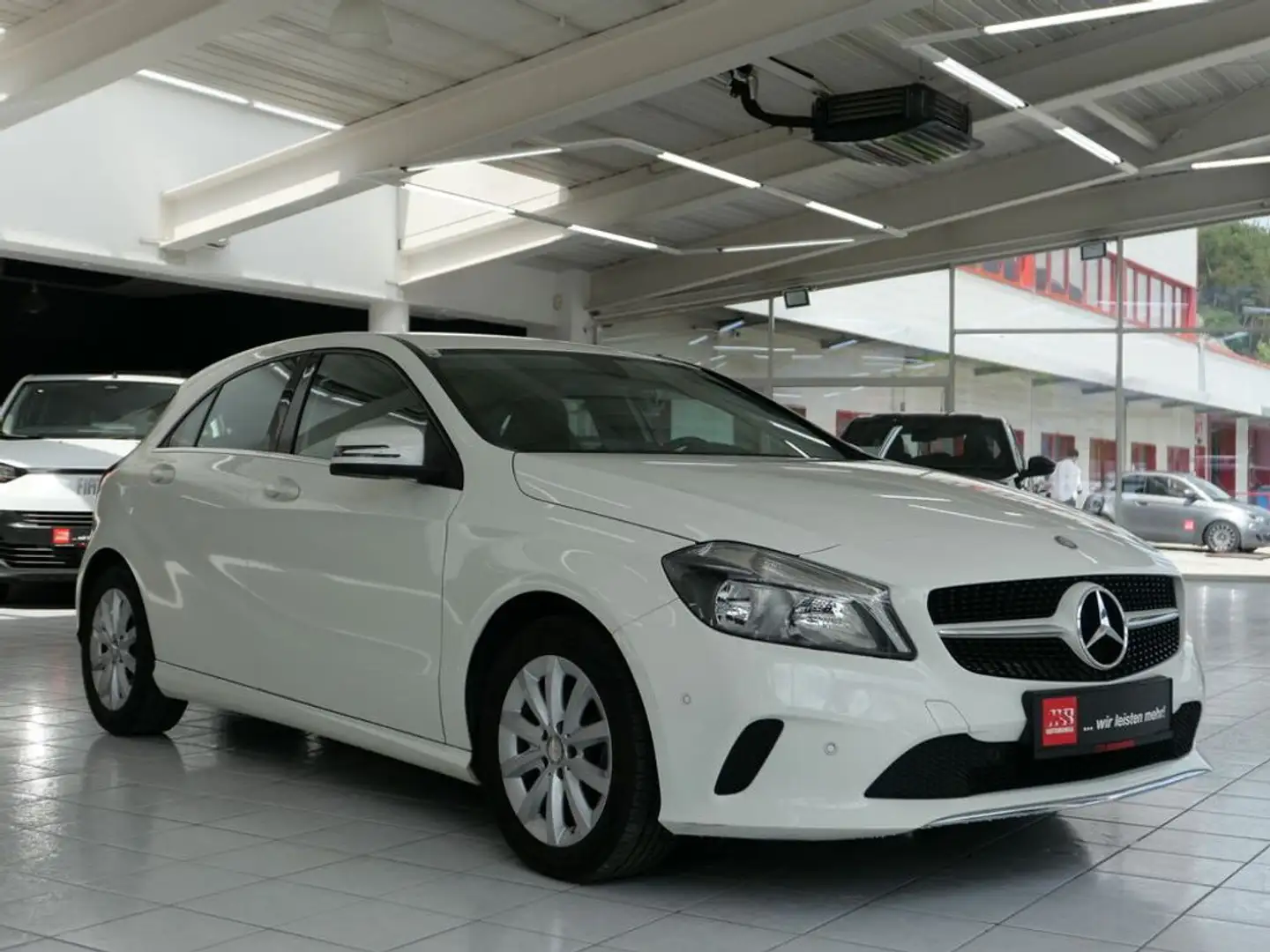 Mercedes-Benz A 160 *SITZHZG*PARKS*MULTIF* Weiß - 1