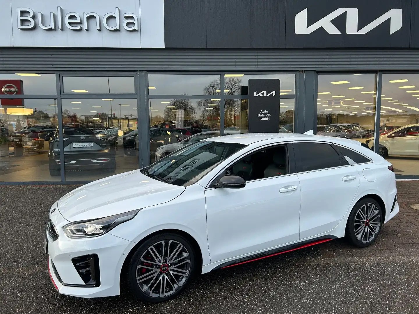 Kia ProCeed / pro_cee'd PROCEED 1.6T DCT7 GT NAVI KOMFORT Weiß - 1