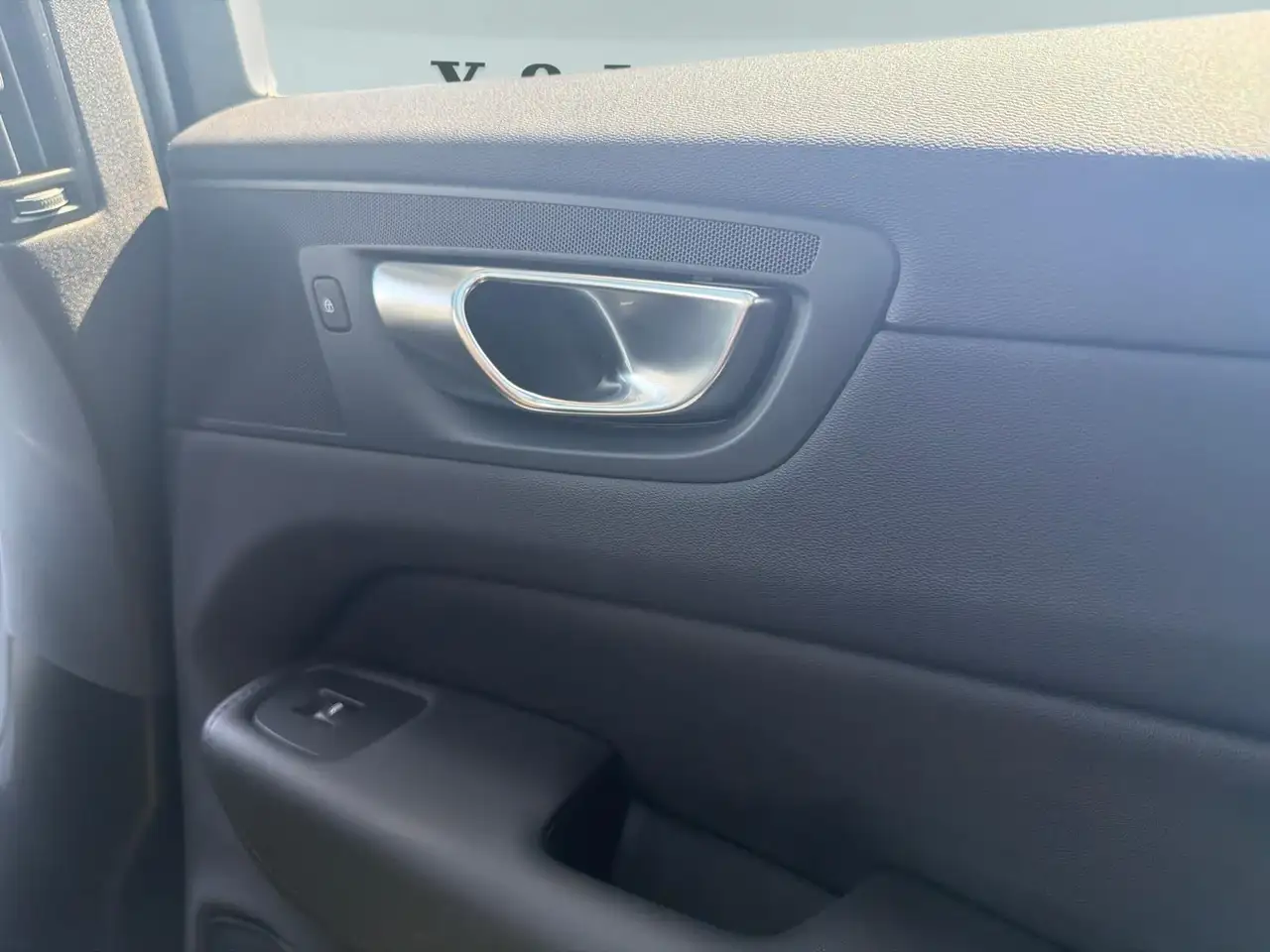 Volvo XC60 снимка Volvo XC60